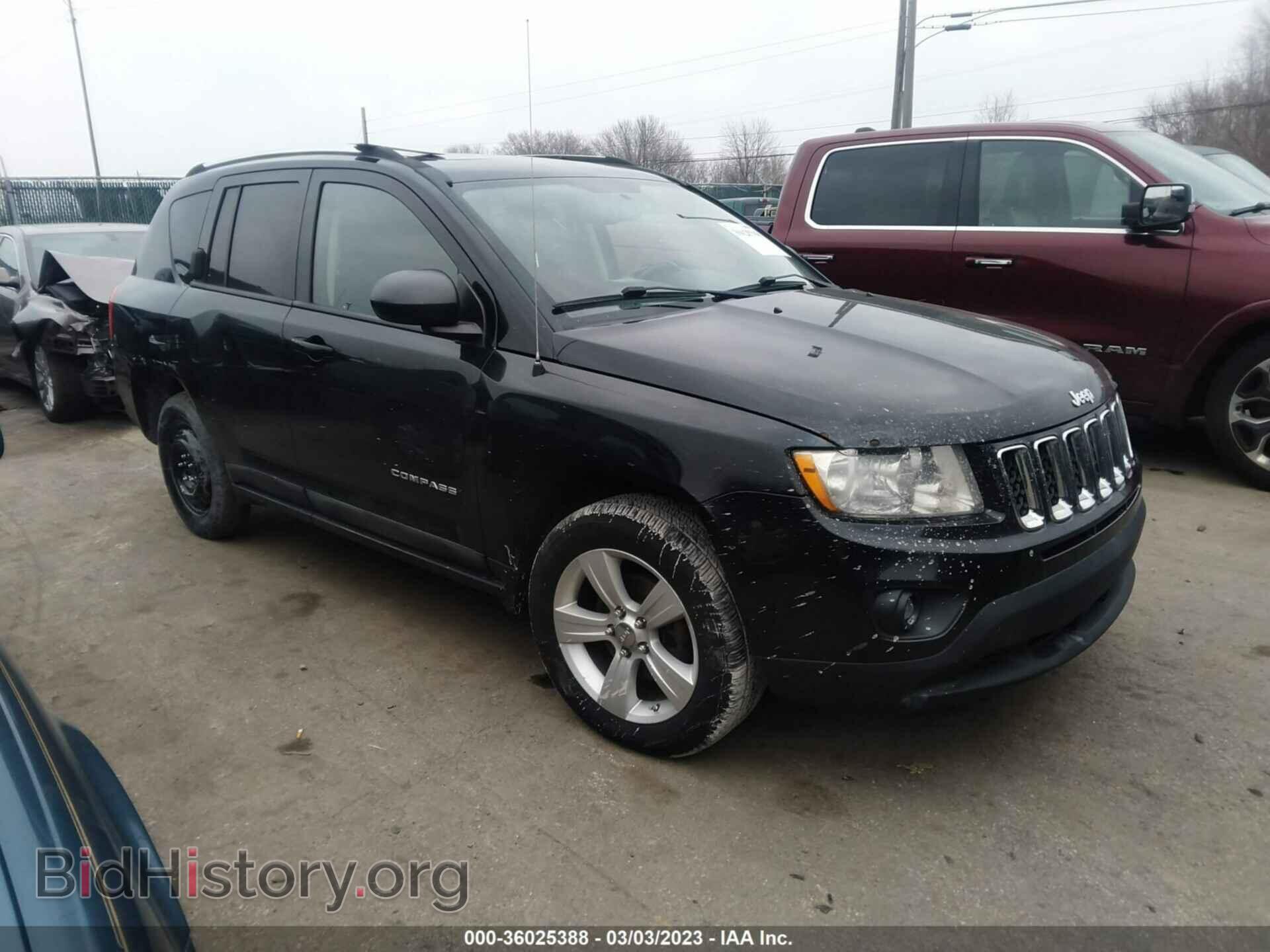 Photo 1J4NT1FA6BD151143 - JEEP COMPASS 2011