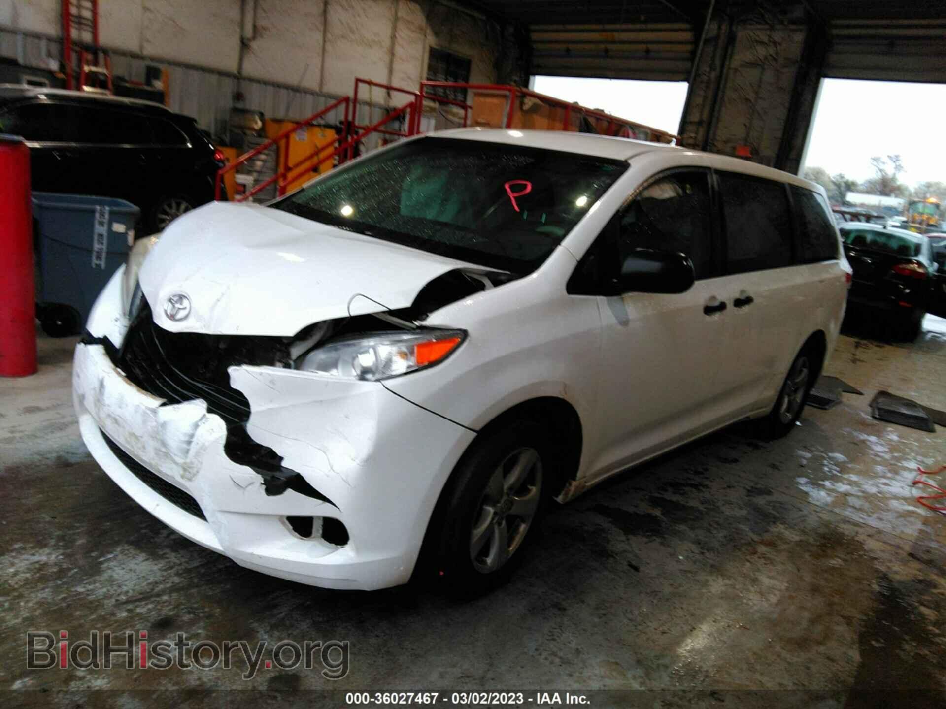 2012 TOYOTA SIENNA - VIN: 5TDKA3DCXCS012234 - Фото 2