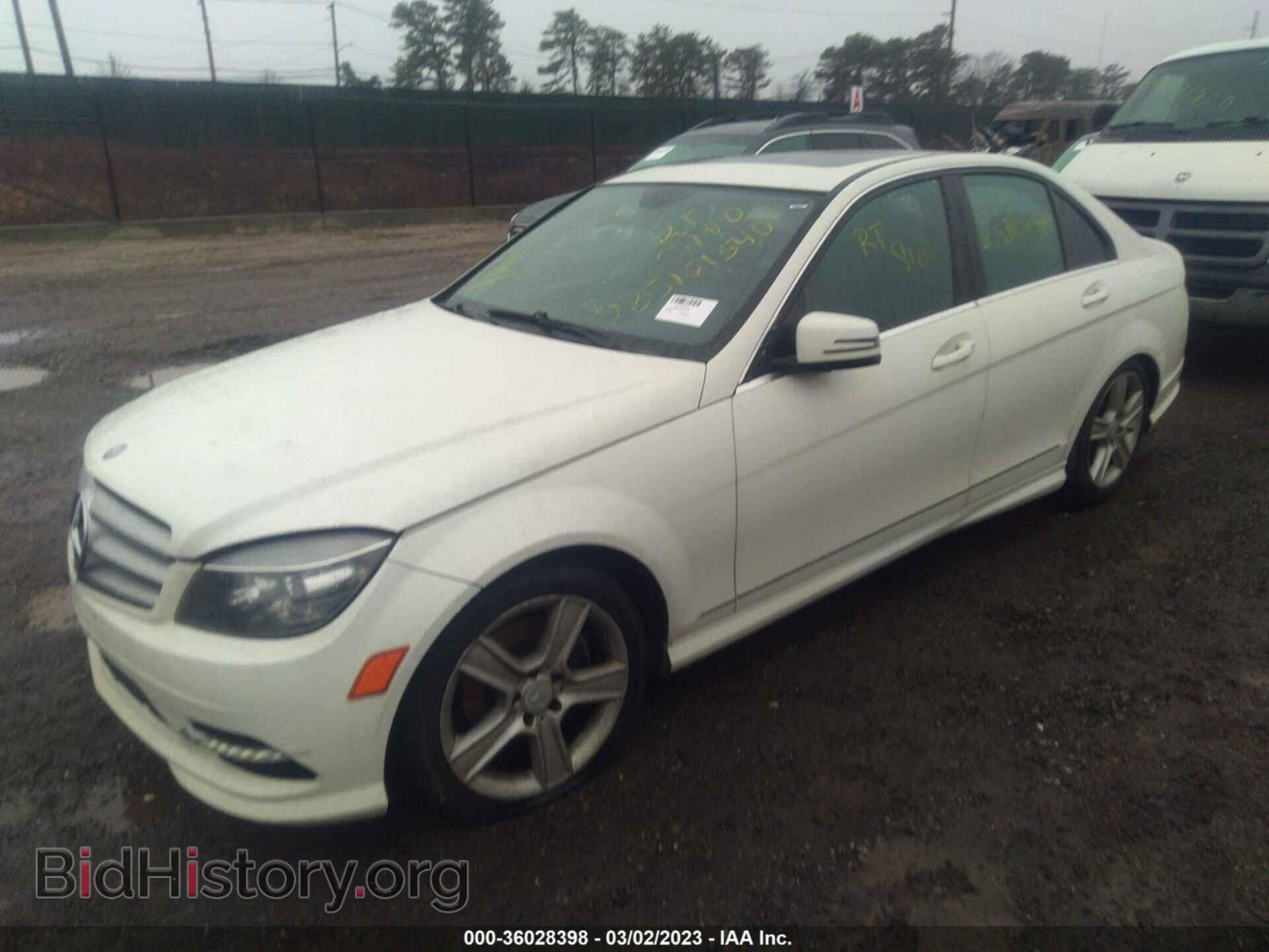 2011 MERCEDES-BENZ C-CLASS - VIN: WDDGF5EB3BA511581 - Фото 2