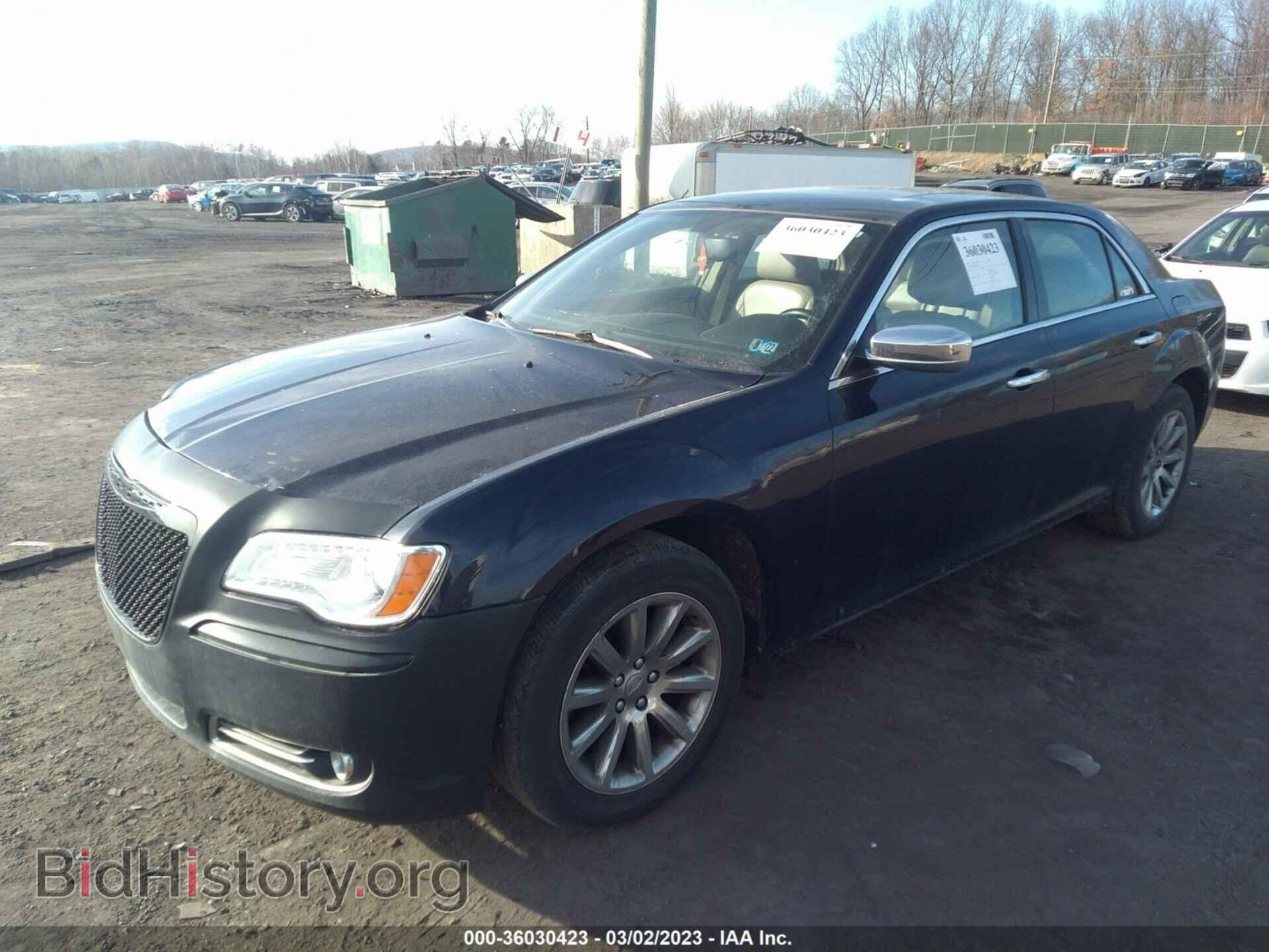 2011 CHRYSLER 300 - VIN: 2C3CA5CG2BH526357 - Фото 2