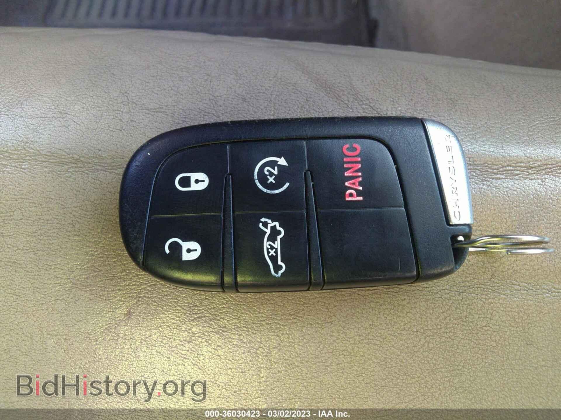 2011 CHRYSLER 300 - VIN: 2C3CA5CG2BH526357 - Фото 11