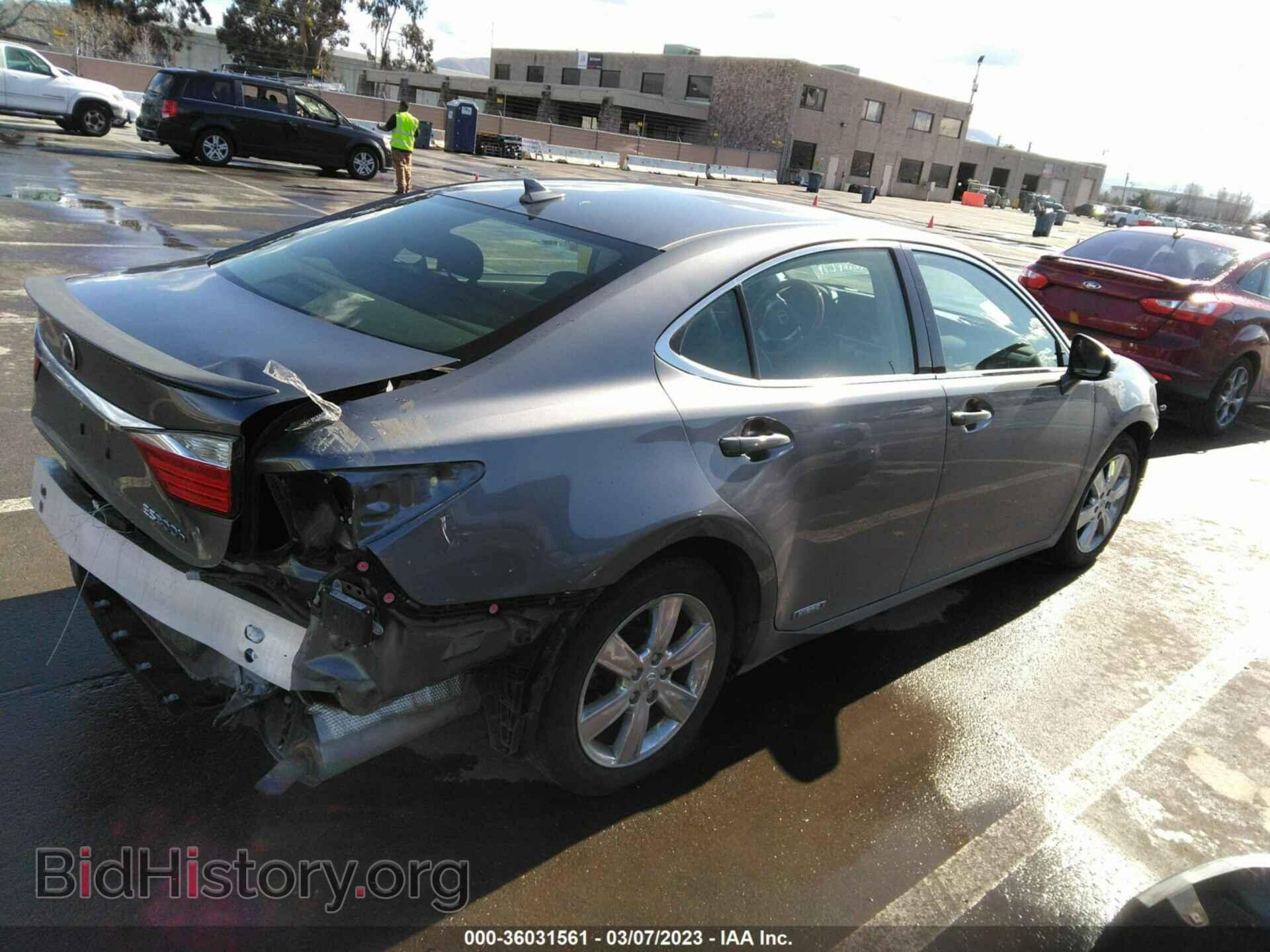 2014 LEXUS ES 300H - VIN: JTHBW1GG7E2053501 - Фото 4