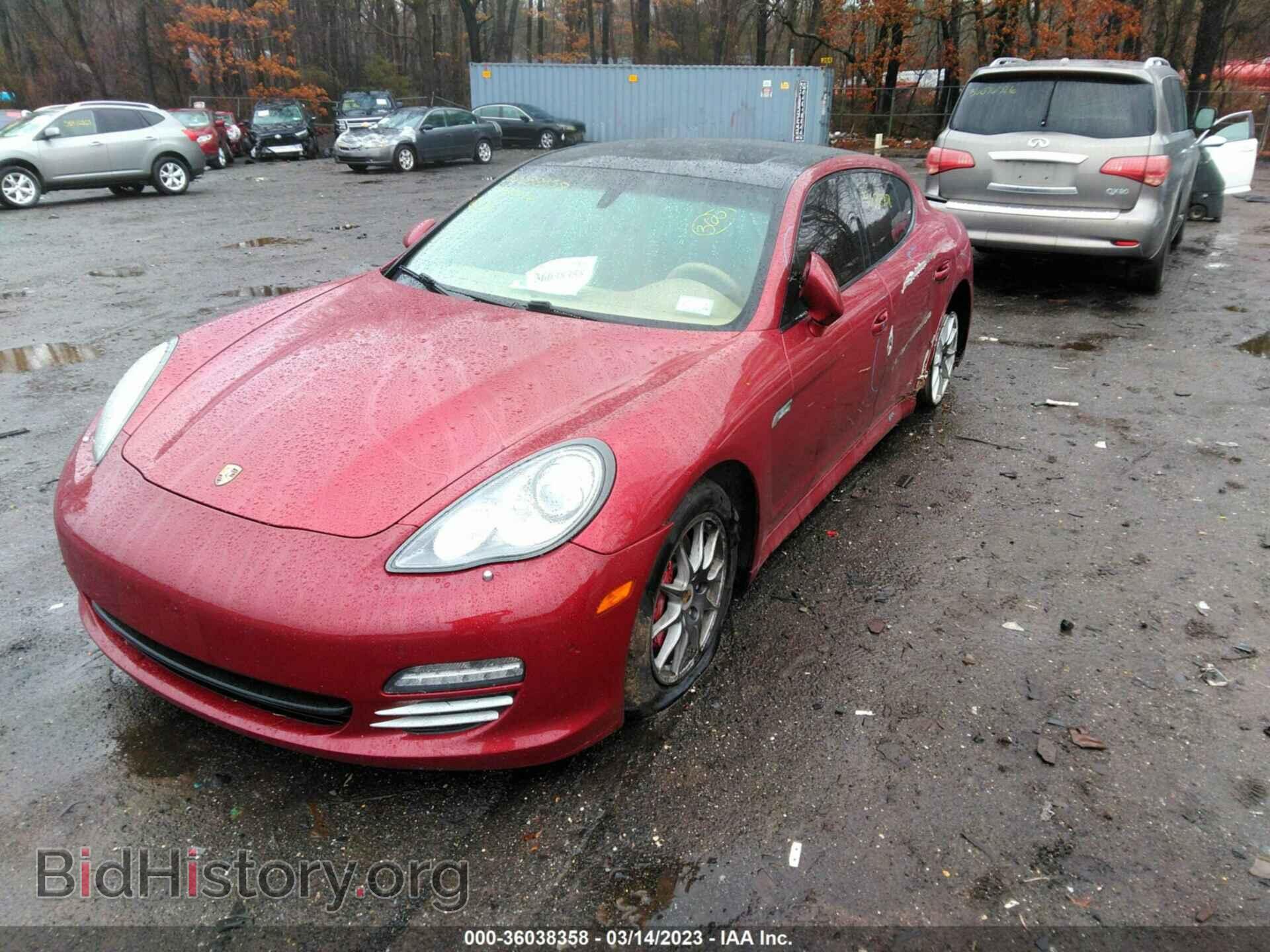 2011 PORSCHE PANAMERA - VIN: WP0AB2A79BL061211 - Photo 2