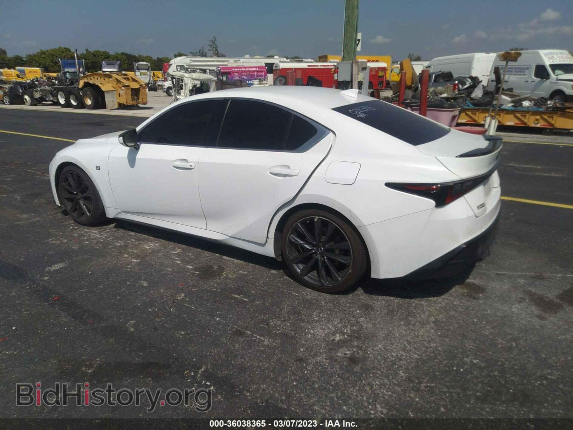 2021 LEXUS IS - VIN: JTHGZ1B23M5038385 - Фото 3
