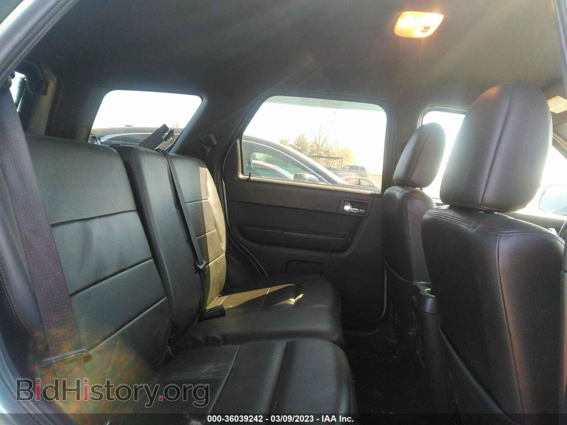 2011 FORD ESCAPE - VIN: 1FMCU0E78BKA32334 - Фото 8