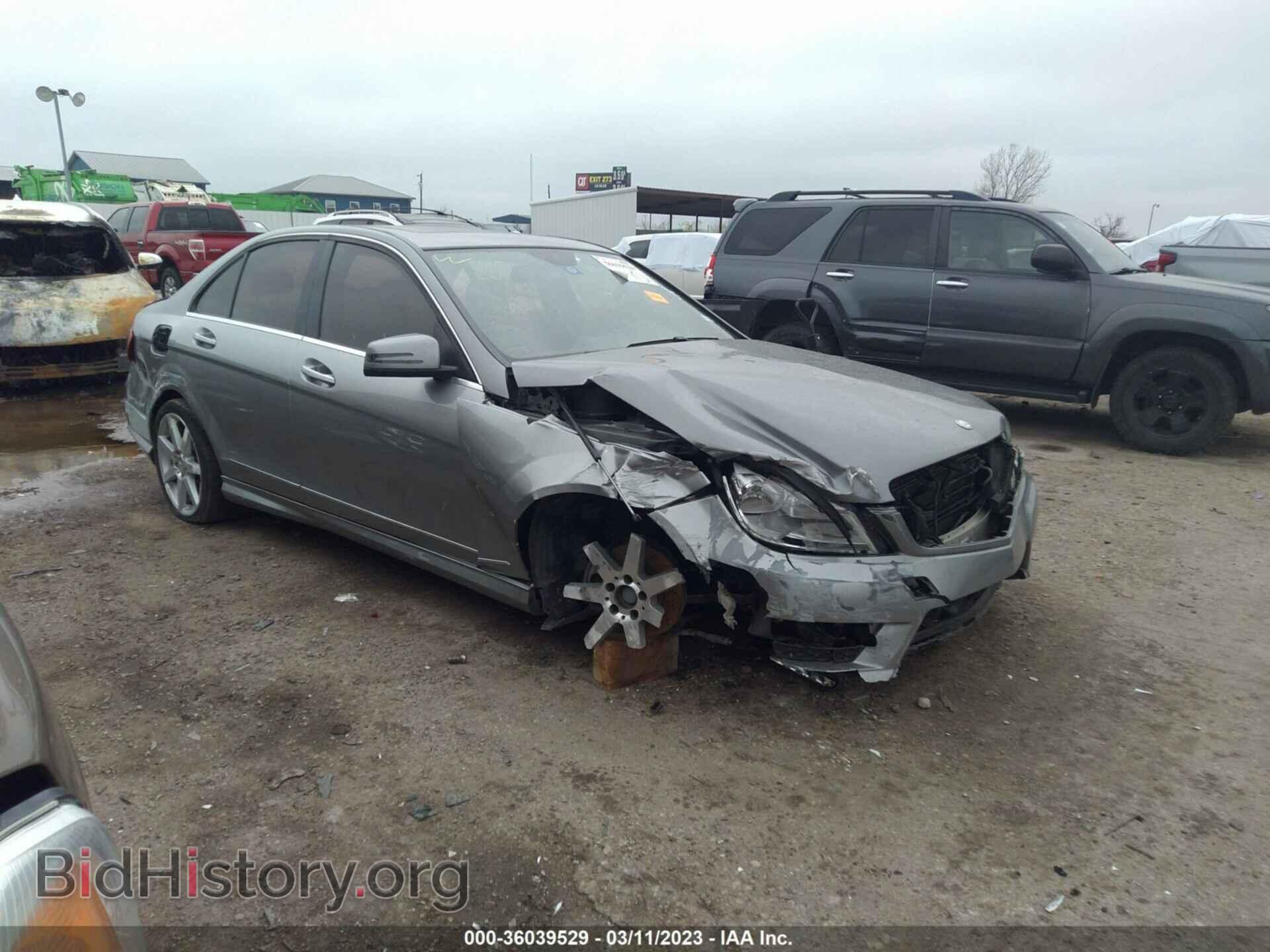 Photo WDDGF4HB2EA964178 - MERCEDES-BENZ C-CLASS 2014