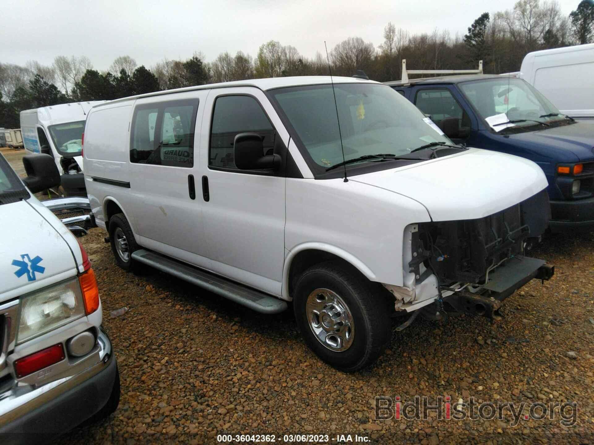 Photo 1GCWGAFG0K1356235 - CHEVROLET EXPRESS CARGO VAN 2019