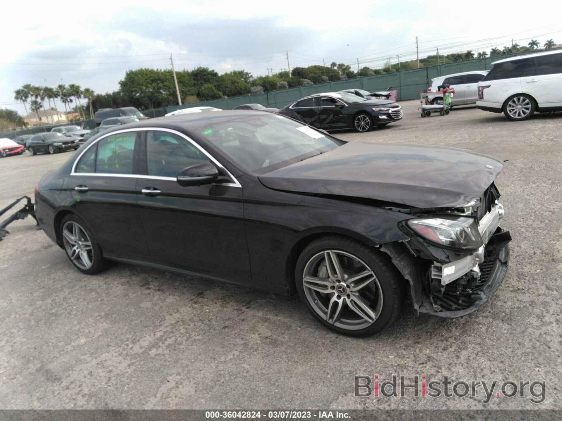 Photo WDDZF4JB1KA497558 - MERCEDES-BENZ E-CLASS 2019