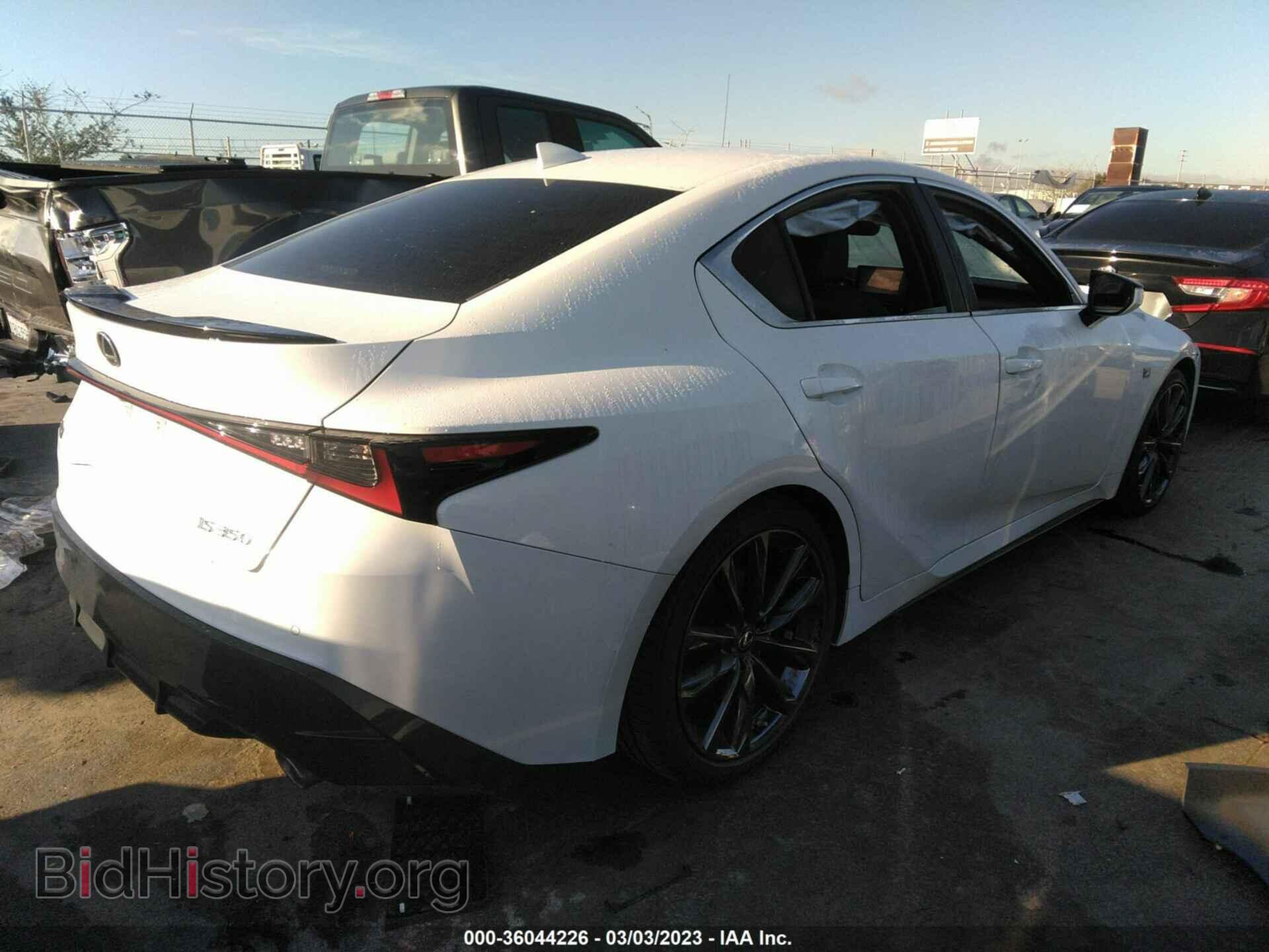 2021 LEXUS IS - VIN: JTHGZ1B21M5043875 - Фото 4
