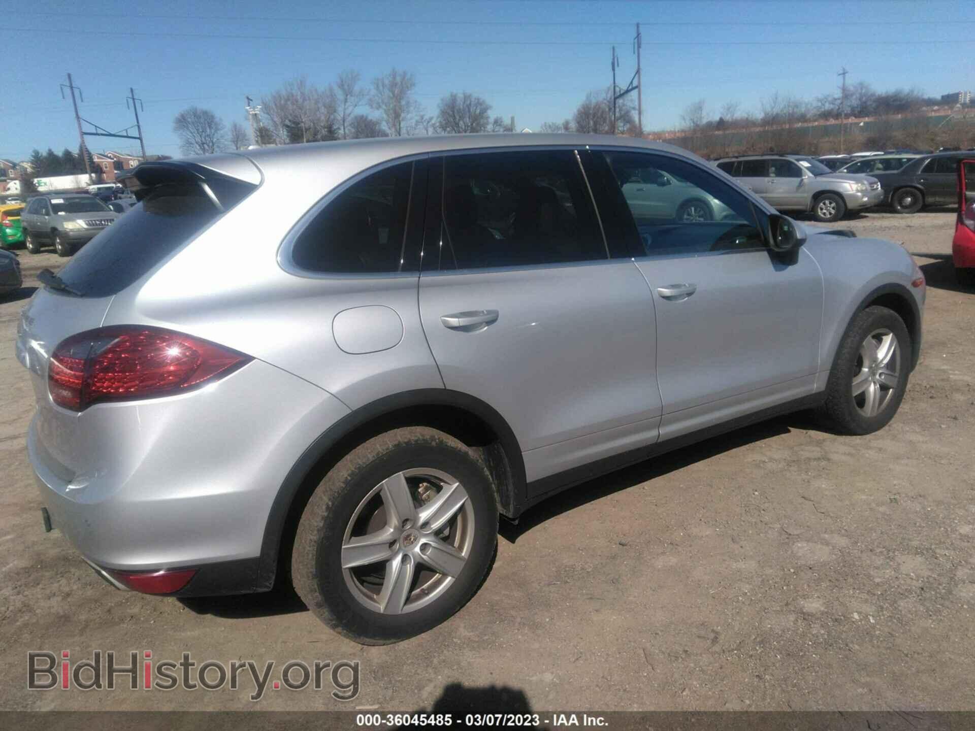 2011 PORSCHE CAYENNE - VIN: WP1AB2A26BLA44563 - Фото 4