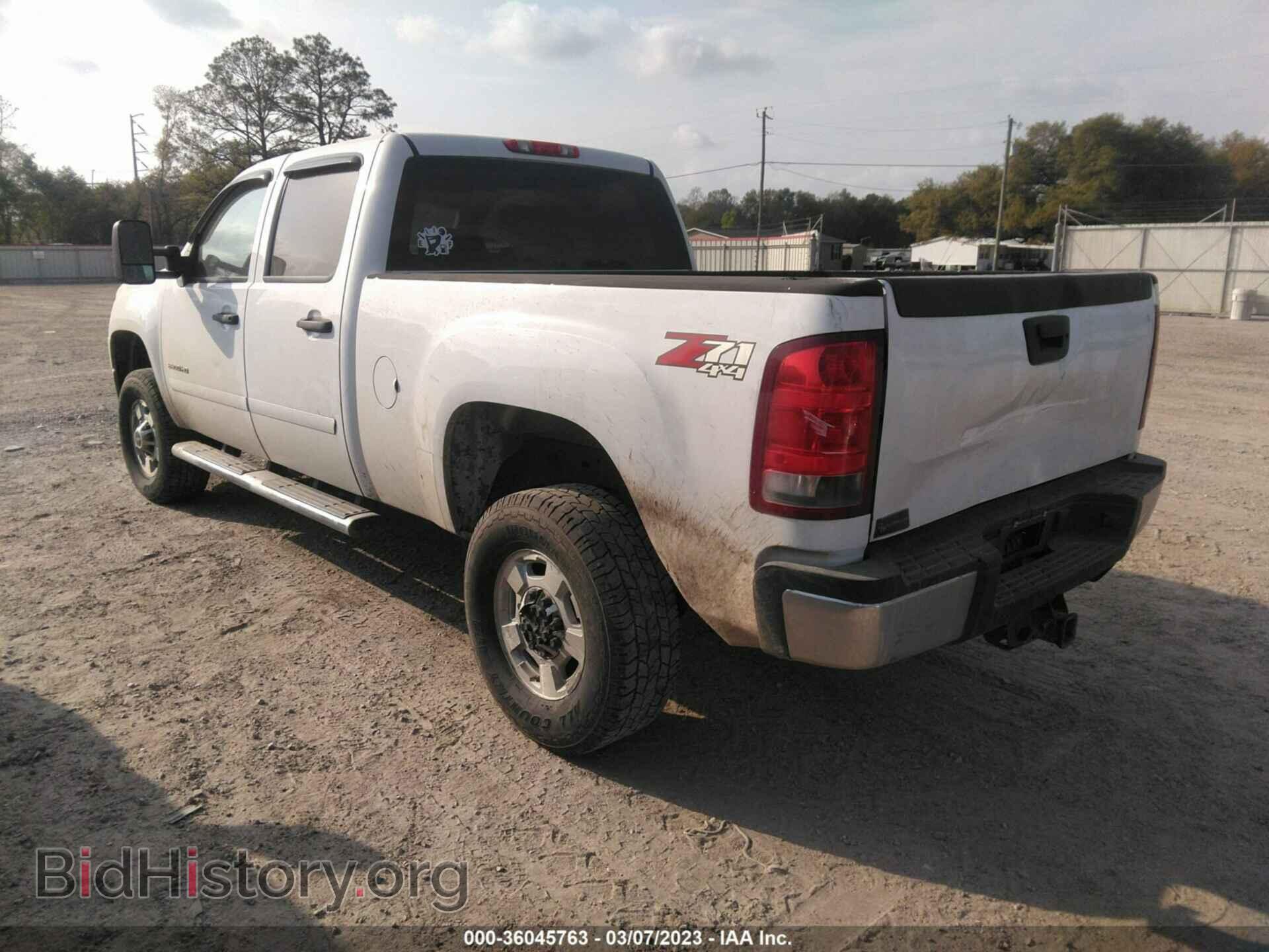 2011 GMC SIERRA 2500HD - VIN: 1GT120CG8BF245619 - Фото 3