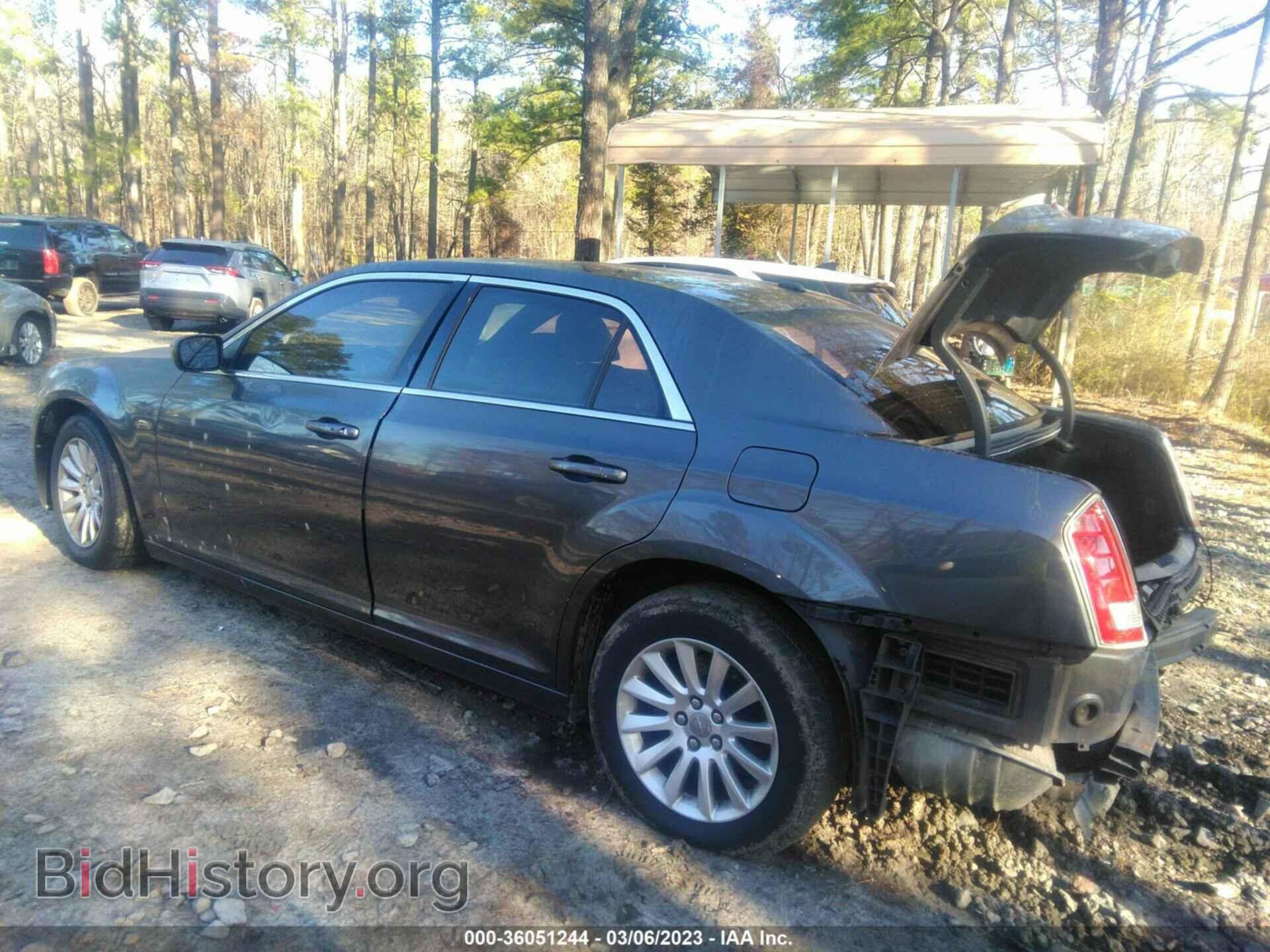 2013 CHRYSLER 300 - VIN: 2C3CCAAG8DH606982 - Фото 3