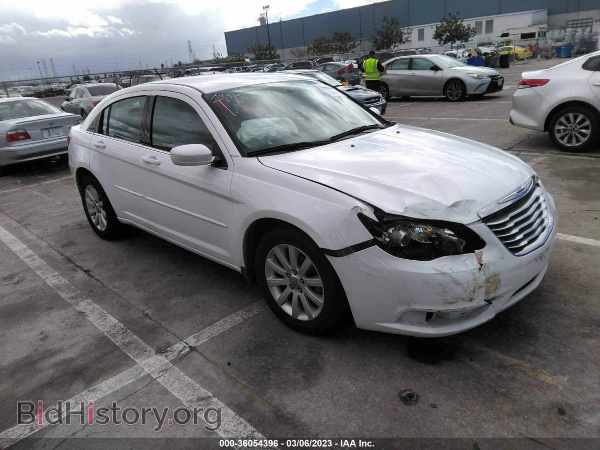 Фотография 1C3CCBBB0DN636283 - CHRYSLER 200 2013