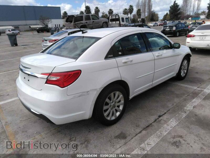 2013 Chrysler 200 (VIN 1C3CCBBB0DN636283) — photo 4 of 12
