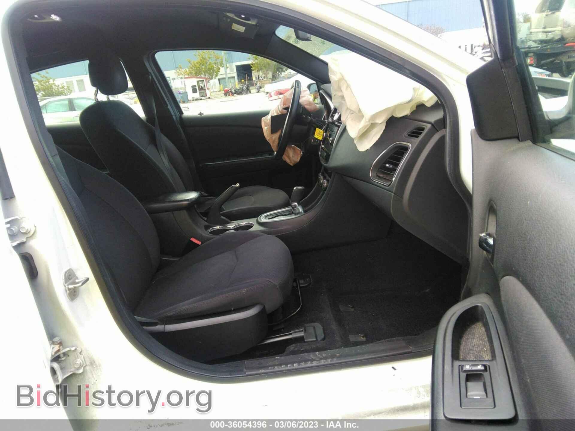 2013 CHRYSLER 200 - VIN: 1C3CCBBB0DN636283 - Photo 5