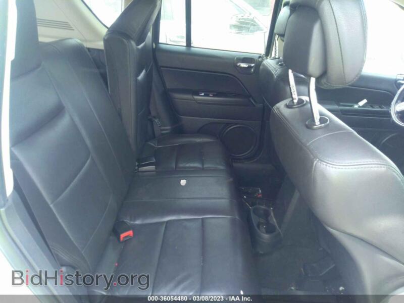 2012 Jeep COMPASS (VIN 1C4NJCEB6CD715960) — photo 8 of 10