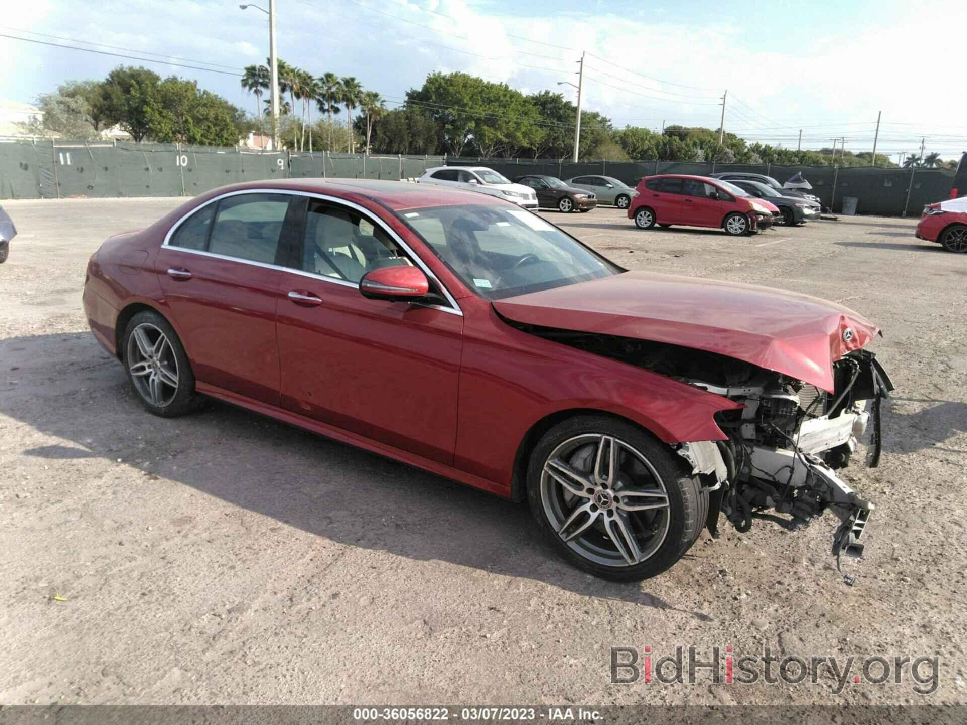 Photo WDDZF4JB5KA613697 - MERCEDES-BENZ E-CLASS 2019