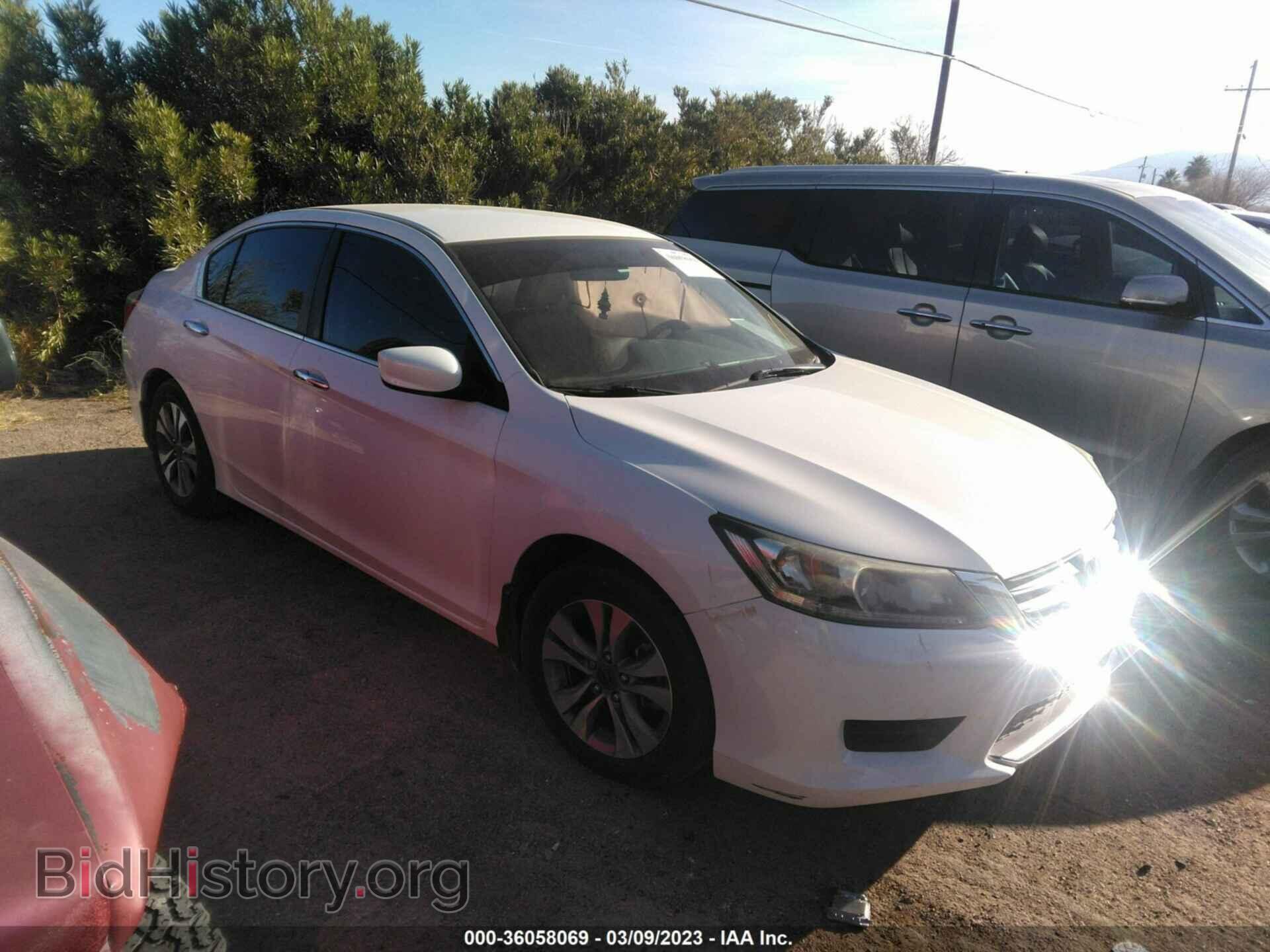Photo 1HGCR2F37EA258549 - HONDA ACCORD SEDAN 2014