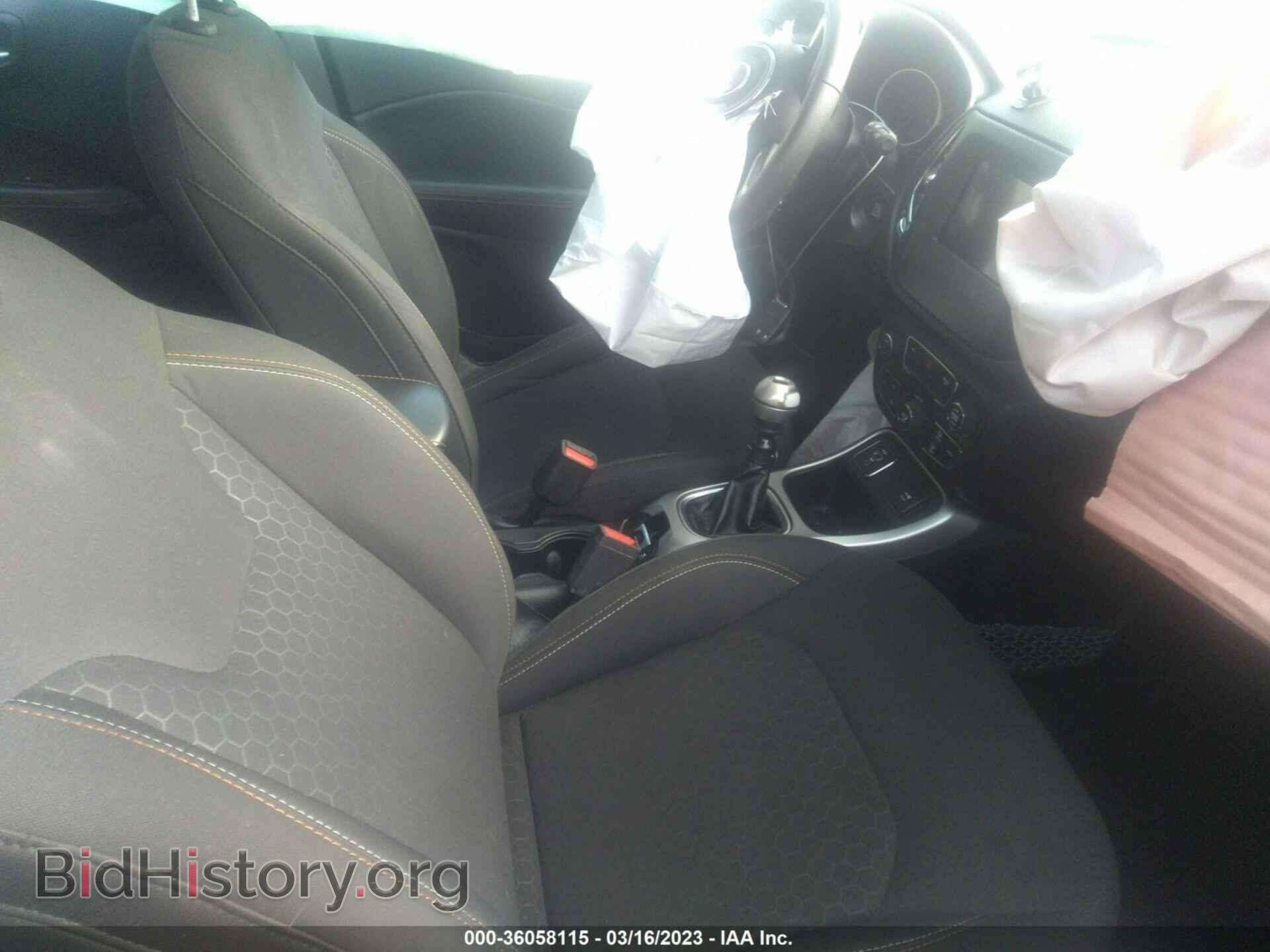 2019 JEEP COMPASS - VIN: 3C4NJCAB7KT677265 - Фото 5