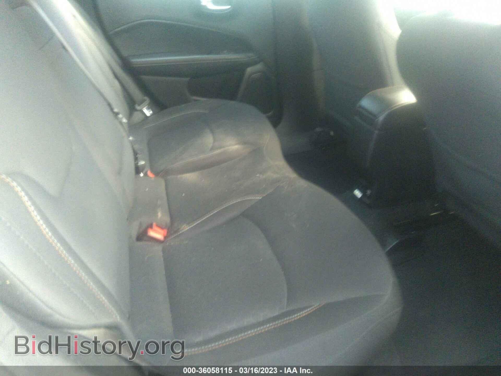 2019 JEEP COMPASS - VIN: 3C4NJCAB7KT677265 - Фото 8