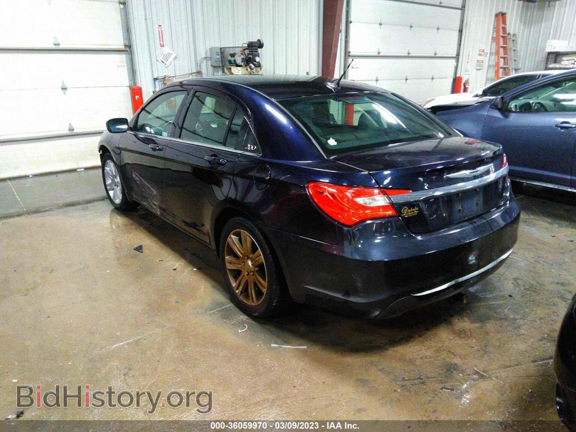 2011 CHRYSLER 200 - VIN: 1C3BC1FB1BN594798 - Фото 3