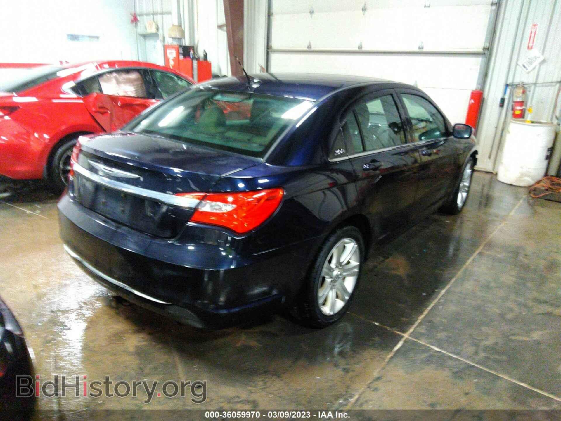 2011 CHRYSLER 200 - VIN: 1C3BC1FB1BN594798 - Фото 4