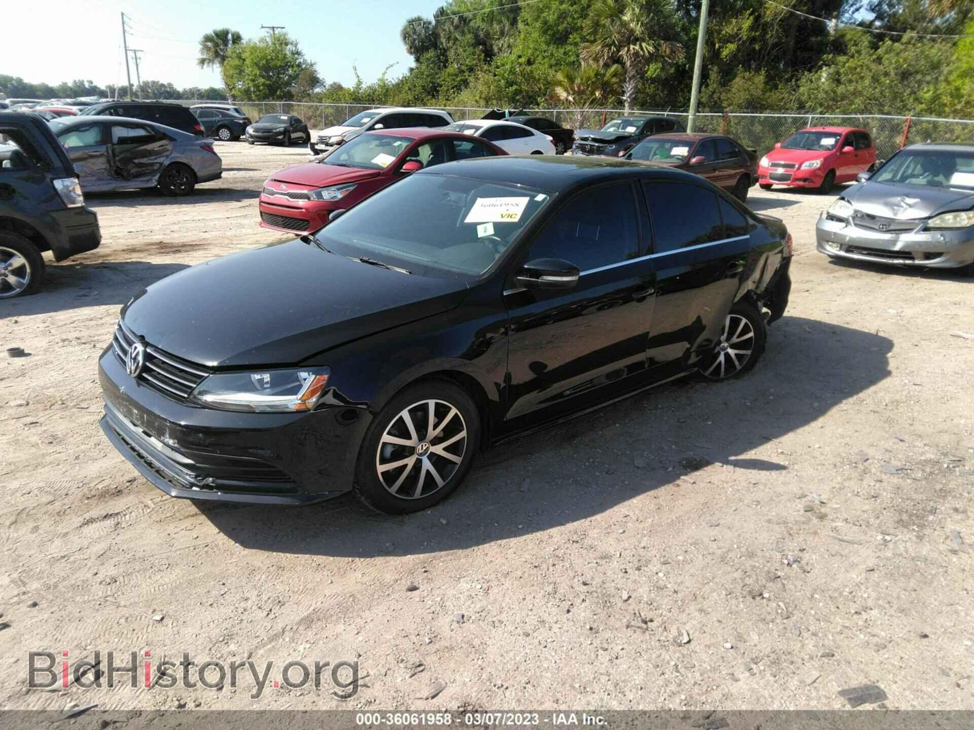 2017 VOLKSWAGEN JETTA - VIN: 3VWDB7AJ5HM373620 - Фото 2
