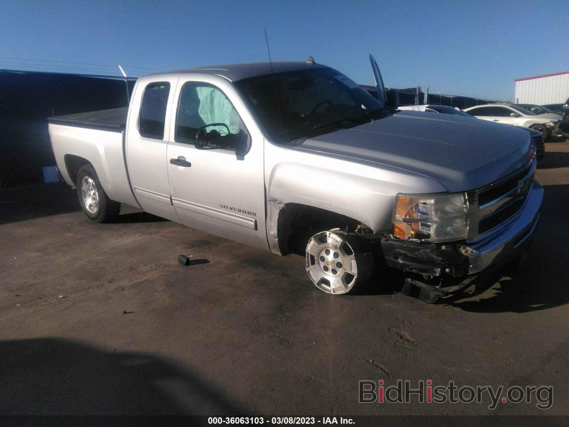 Photo 1GCRCSE01BZ400781 - CHEVROLET SILVERADO 1500 2011