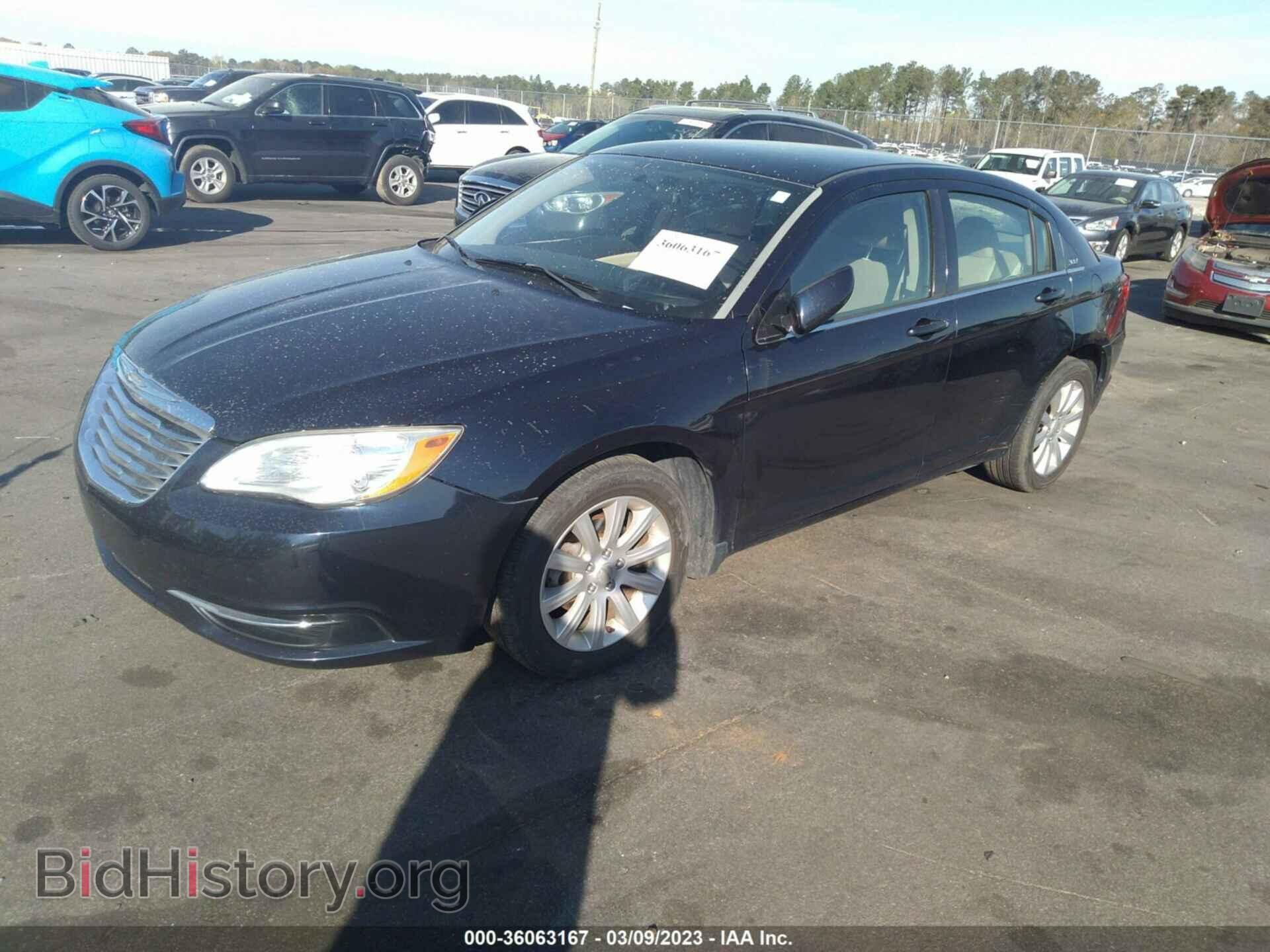 2012 CHRYSLER 200 - VIN: 1C3CCBBB9CN180895 - Фото 2