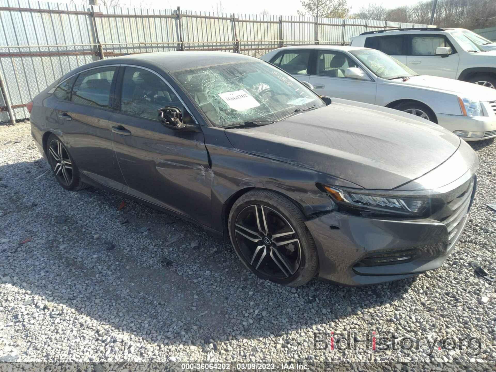 Photo 1HGCV1F37JA111583 - HONDA ACCORD SEDAN 2018