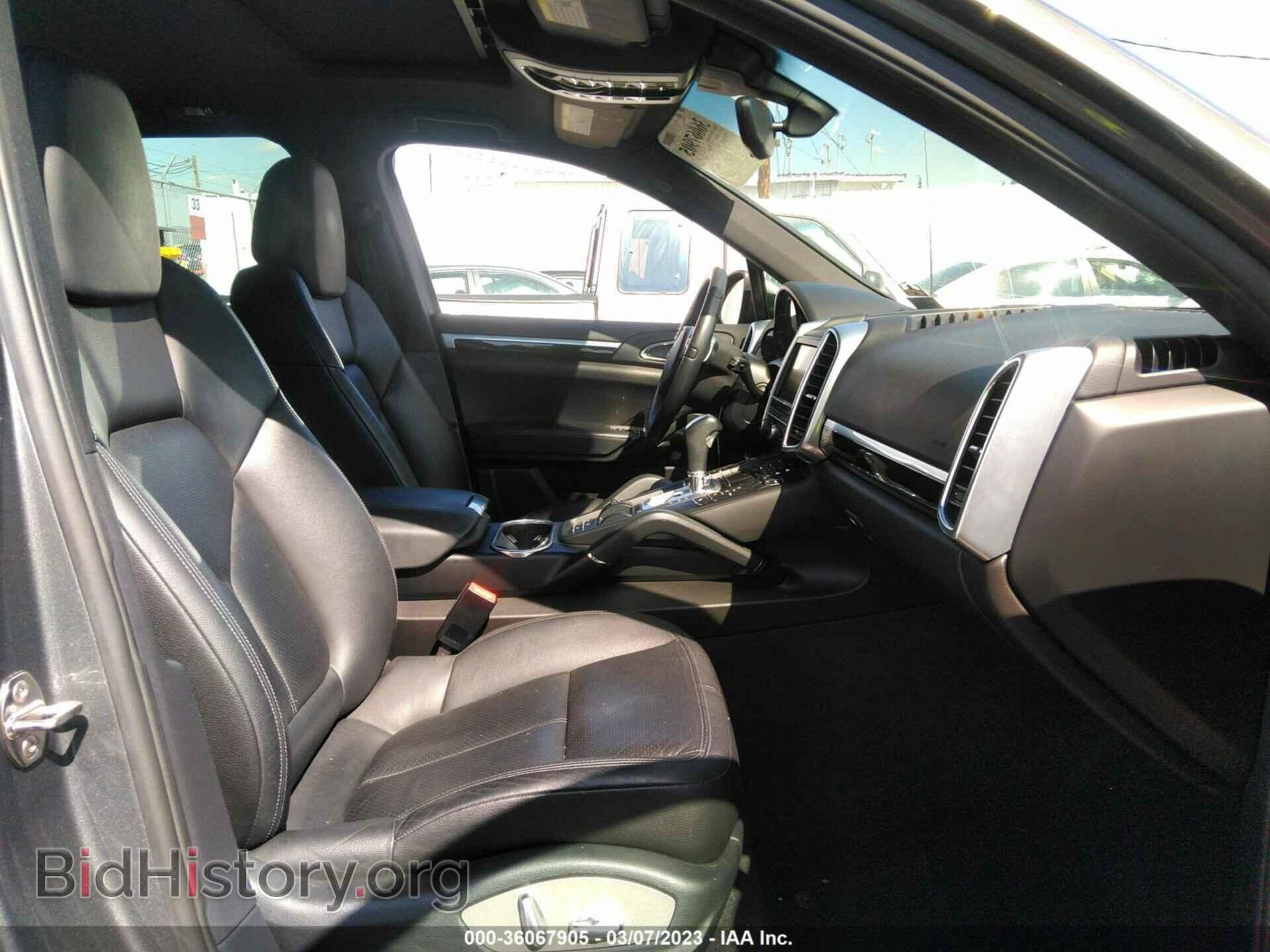 2011 PORSCHE CAYENNE - VIN: WP1AA2A21BLA09366 - Photo 5