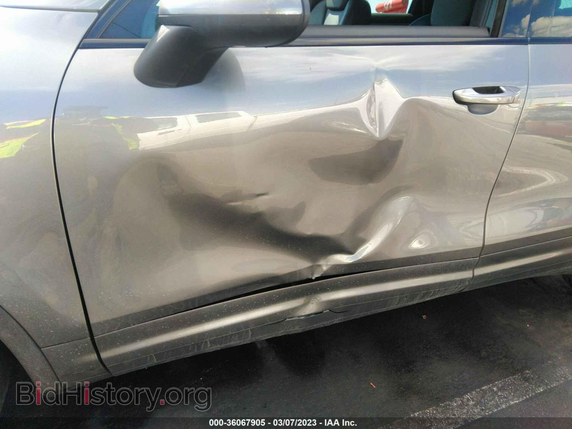 2011 PORSCHE CAYENNE - VIN: WP1AA2A21BLA09366 - Photo 6