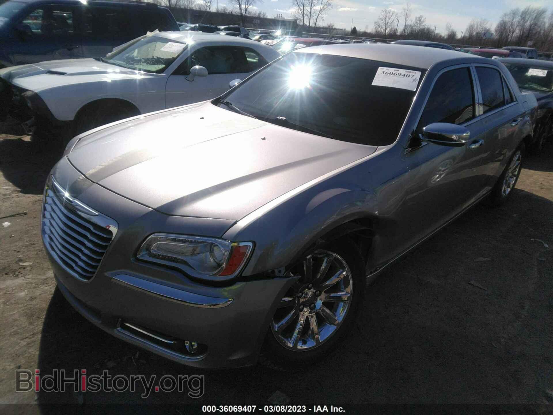 2013 CHRYSLER 300 - VIN: 2C3CCAET5DH572233 - Фото 2