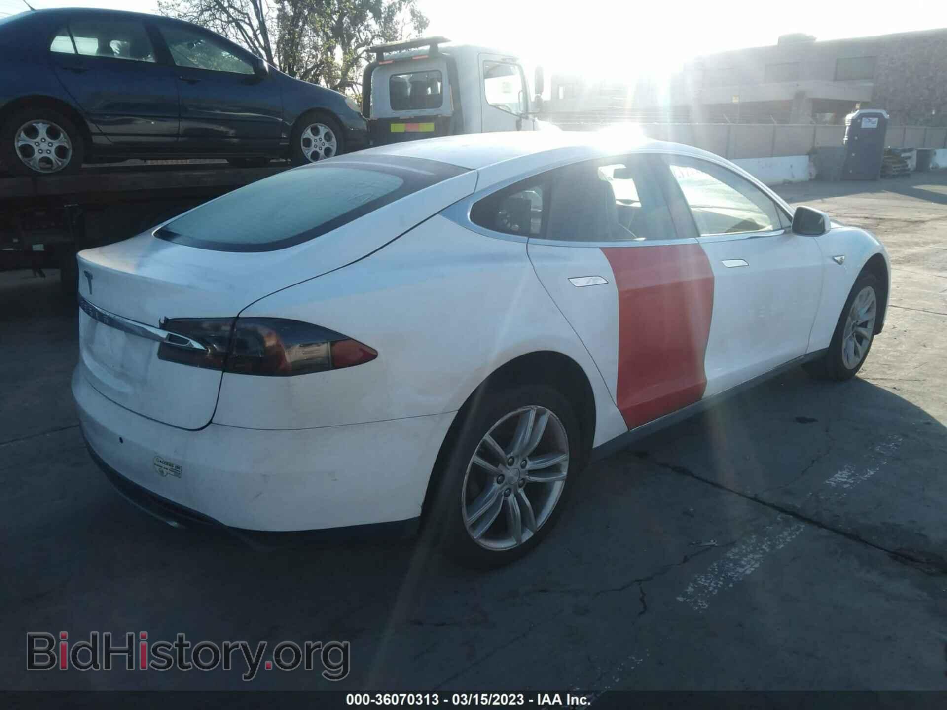 2014 TESLA MODEL S - VIN: 5YJSA1H14EFP53788 - Фото 4