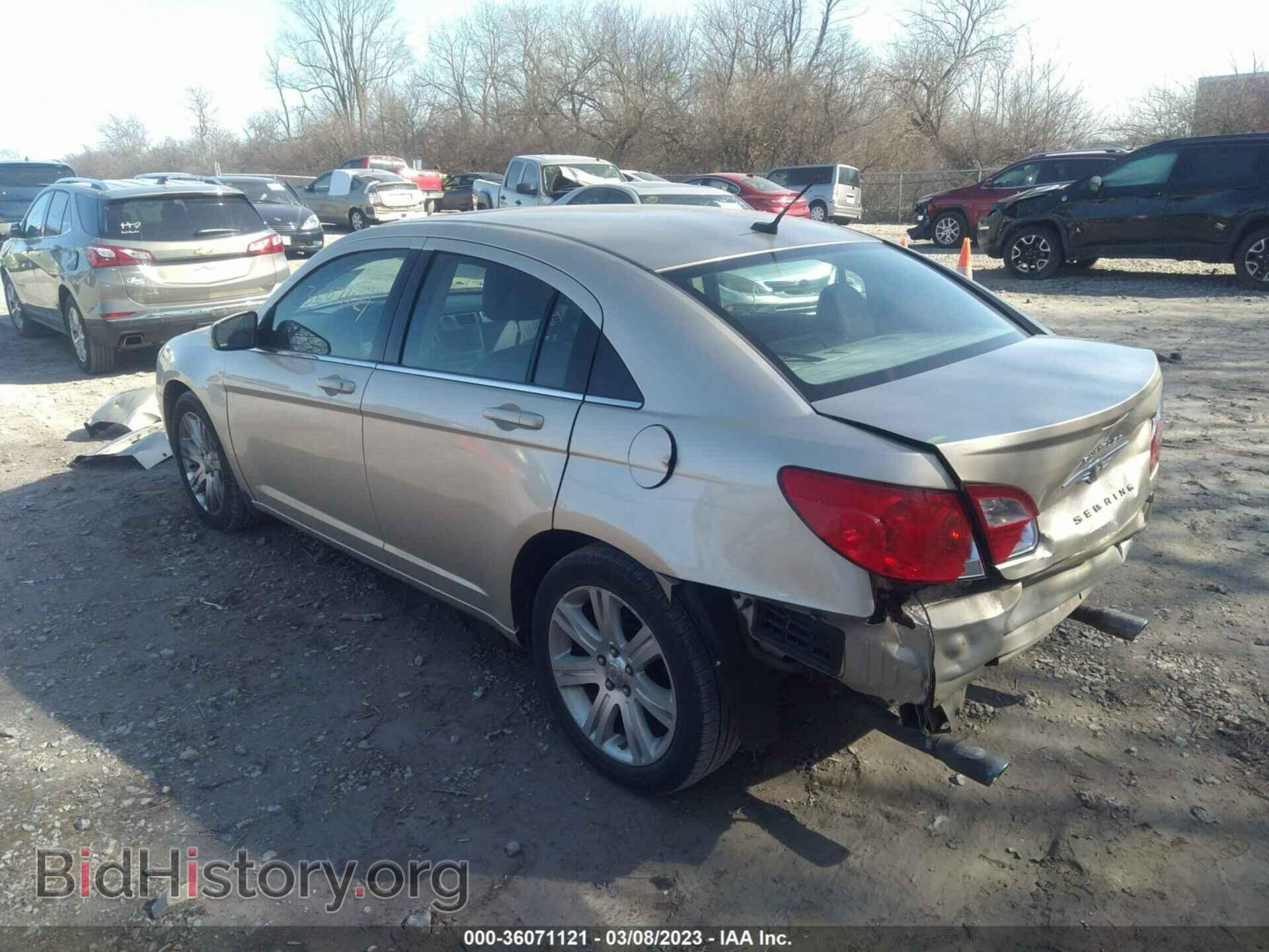 2010 CHRYSLER SEBRING - VIN: 1C3CC5FV2AN111596 - Фото 3