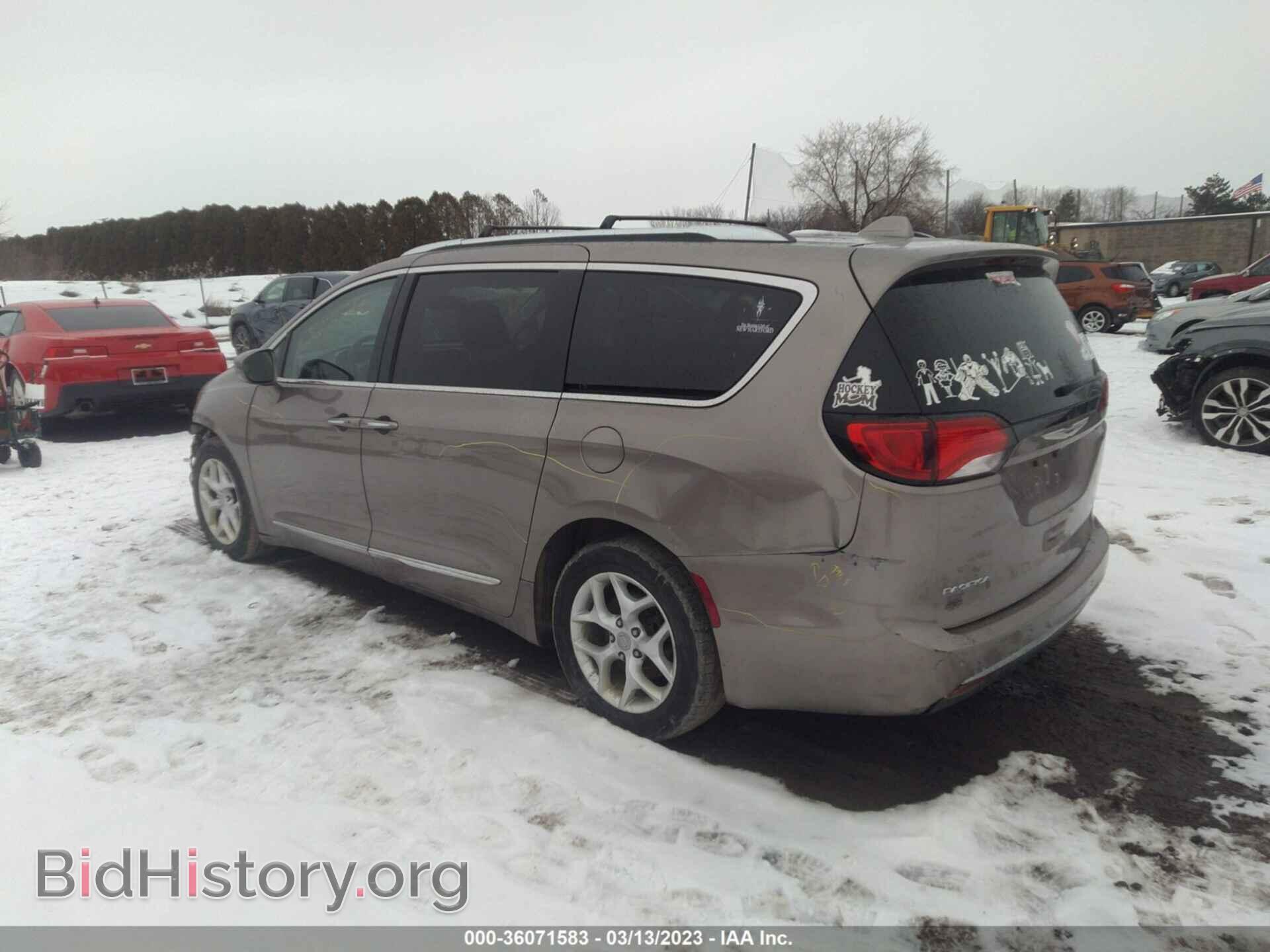 2017 CHRYSLER PACIFICA - VIN: 2C4RC1EG2HR833004 - Фото 3
