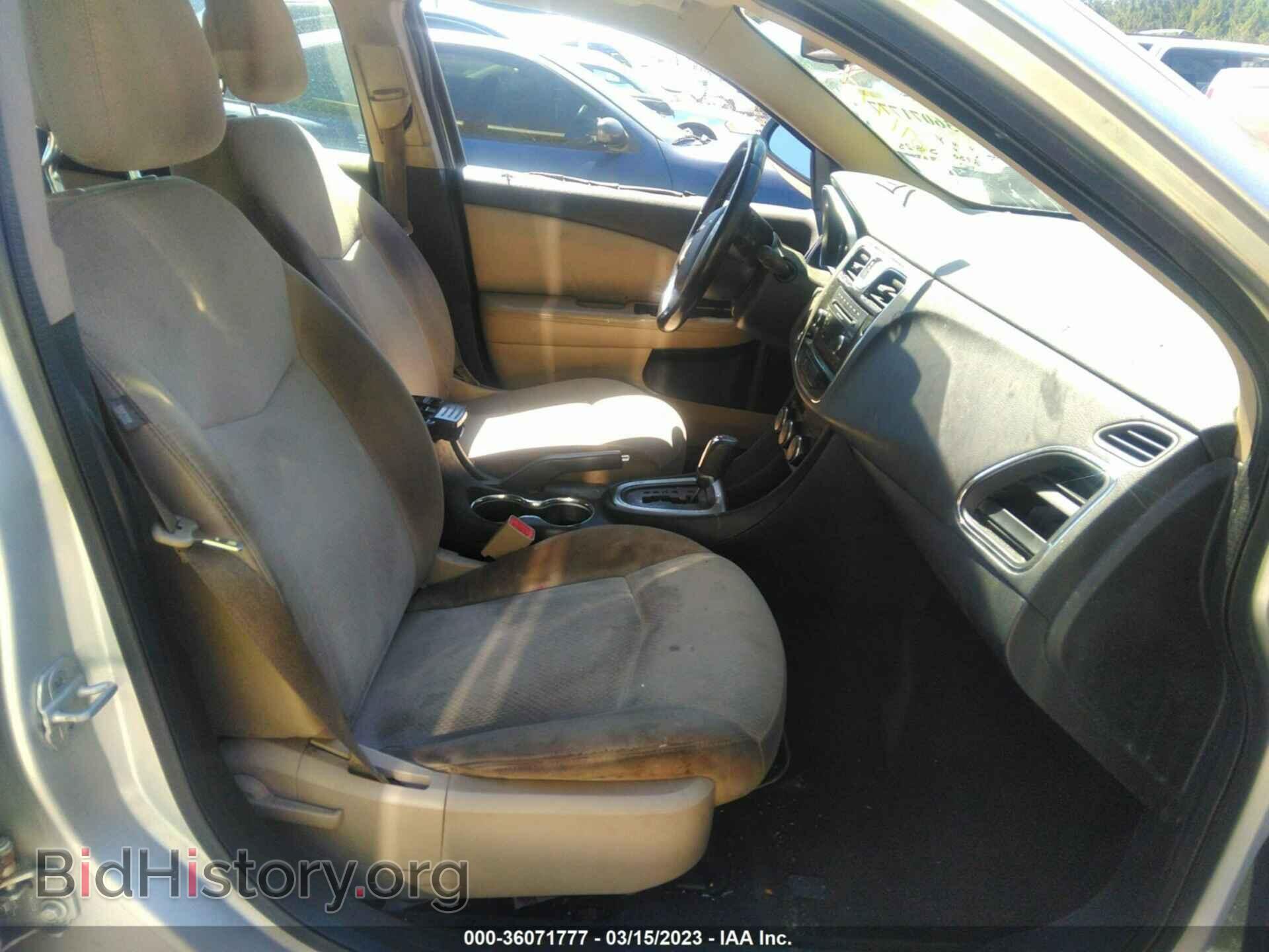 2012 CHRYSLER 200 - VIN: 1C3CCBBB2CN163713 - Фото 5