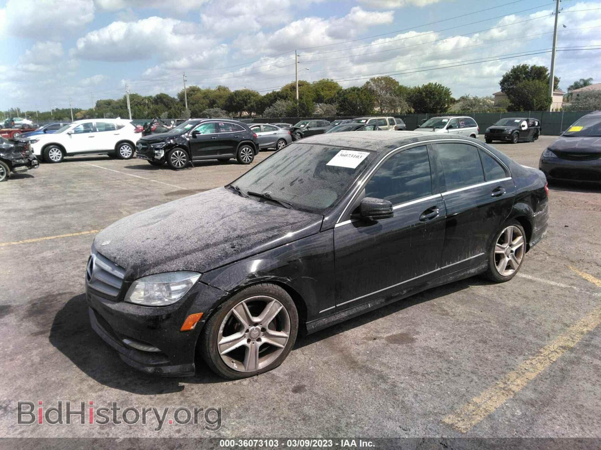 2011 MERCEDES-BENZ C-CLASS - VIN: WDDGF5EB9BR170706 - Фото 2