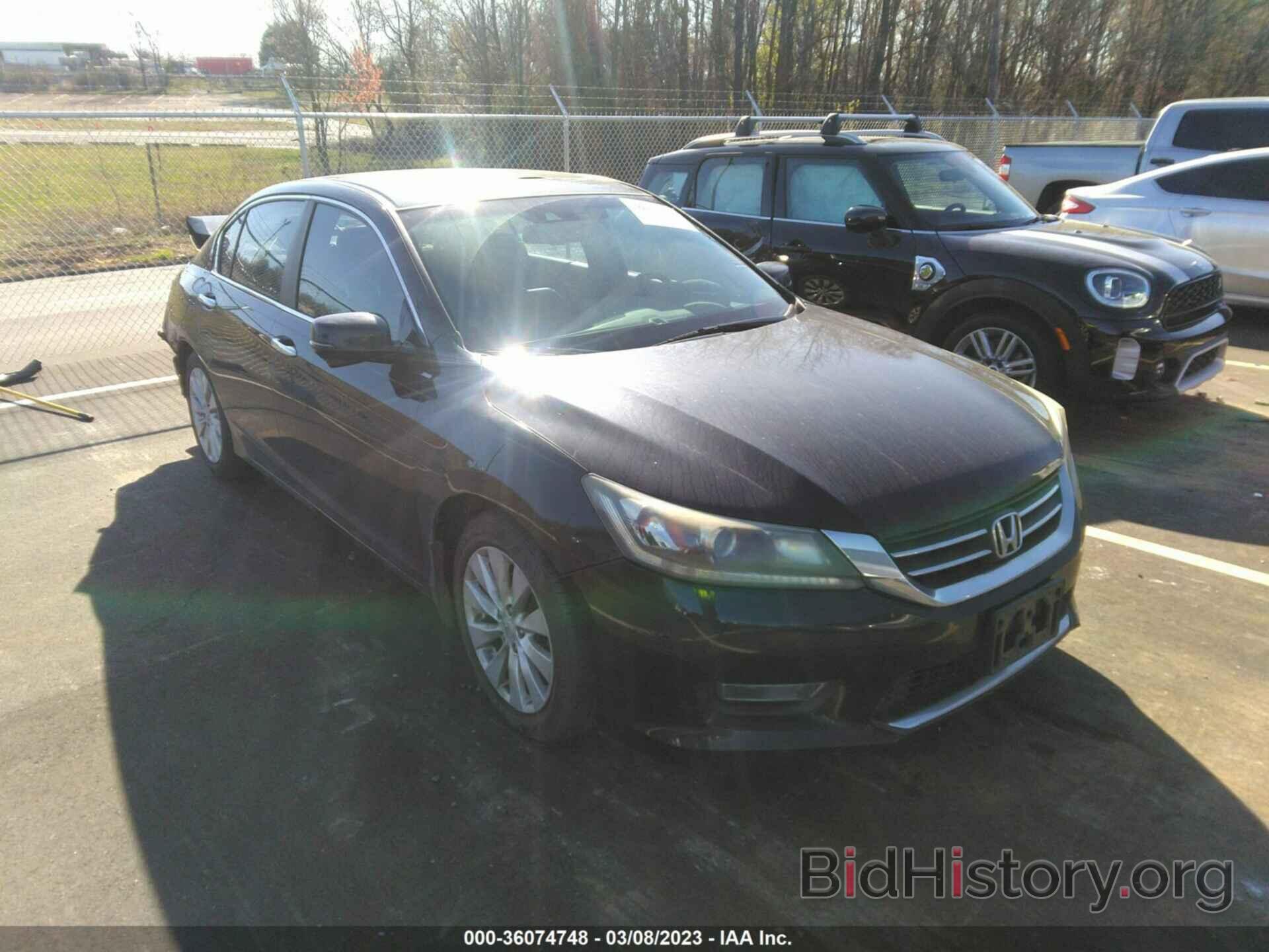 Photo 1HGCR2F80DA216699 - HONDA ACCORD SDN 2013