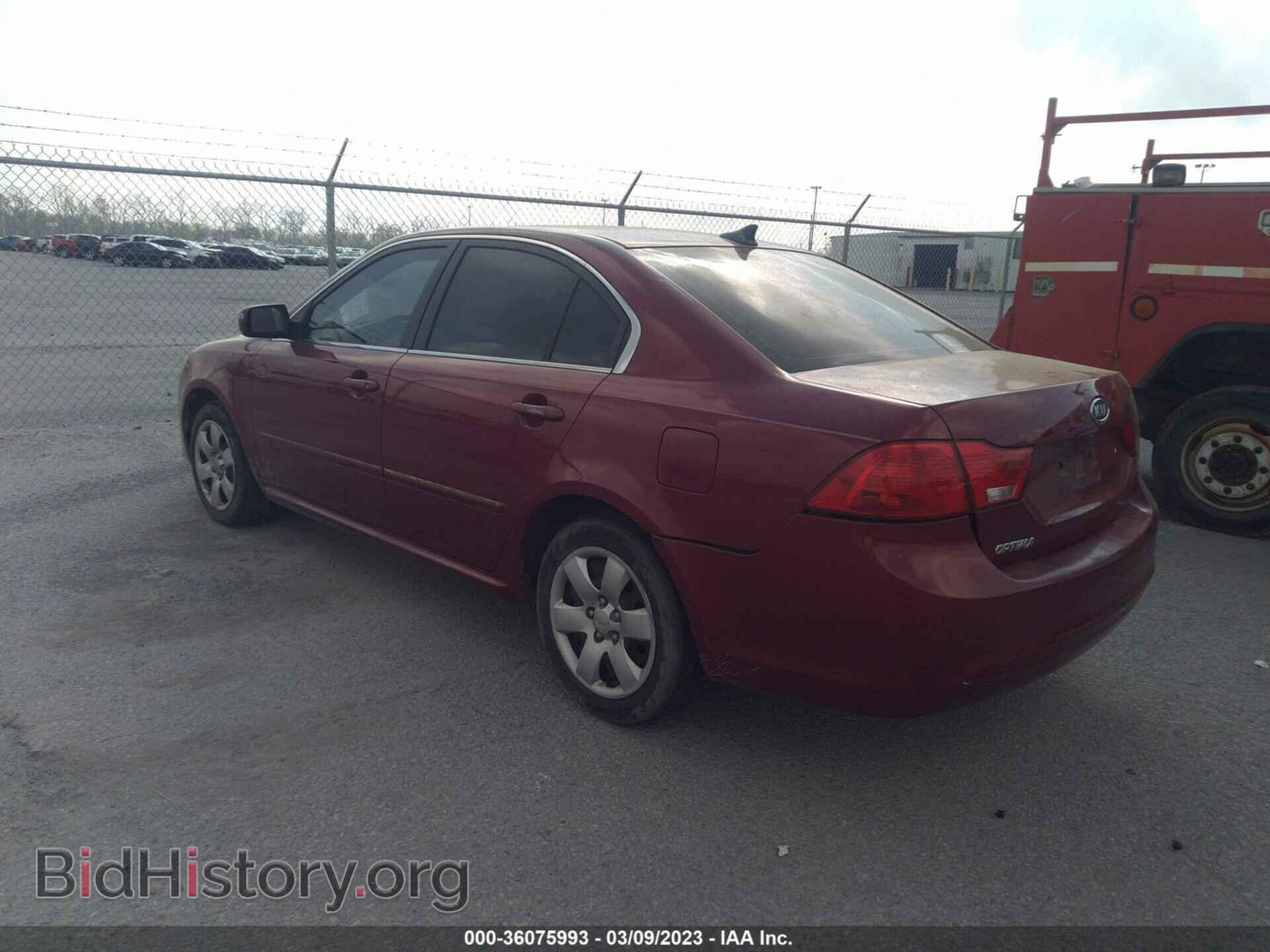 2010 KIA OPTIMA - VIN: KNAGG4A82A5435450 - Фото 3
