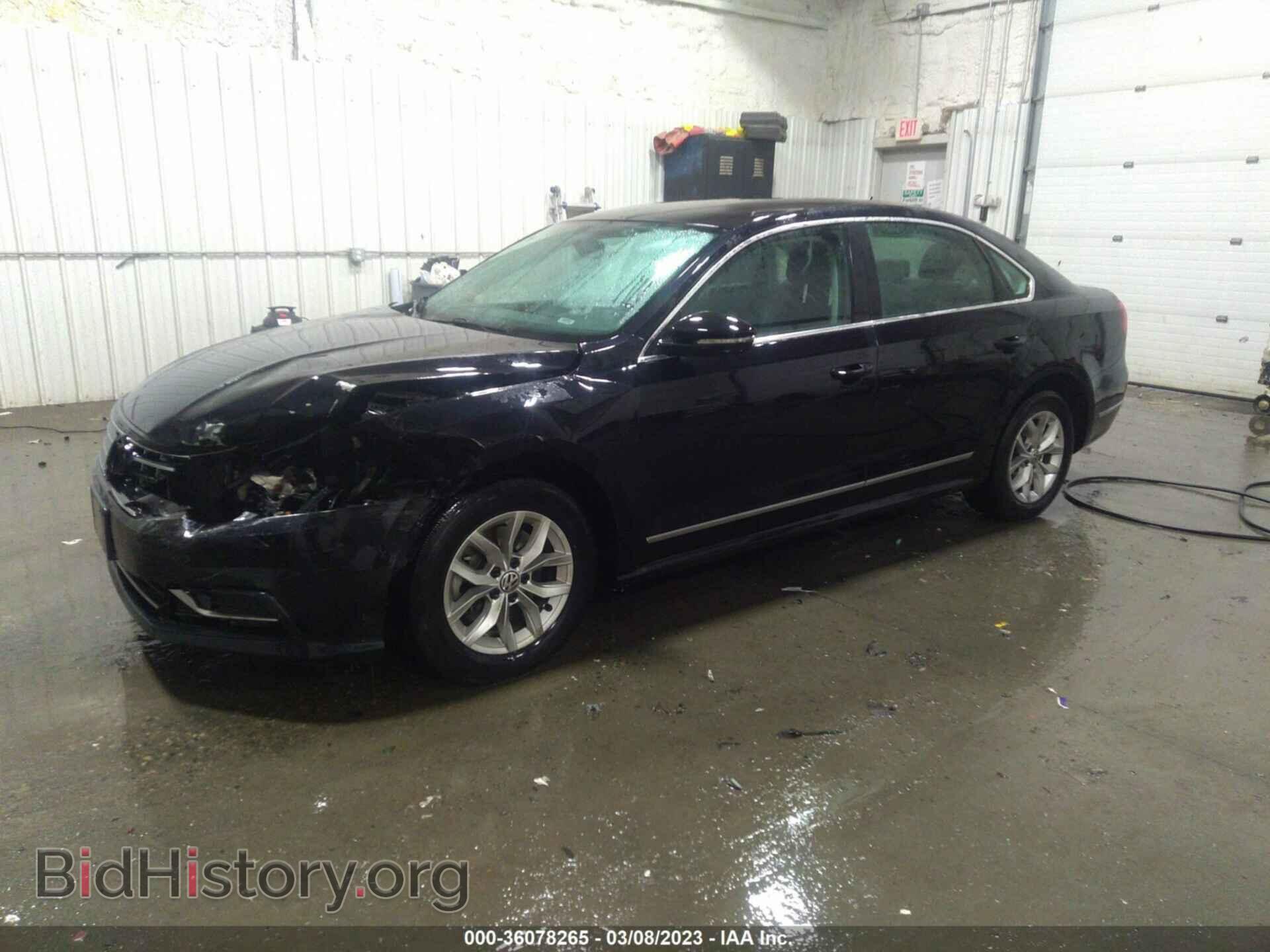 2017 VOLKSWAGEN PASSAT - VIN: 1VWAT7A38HC006519 - Фото 2