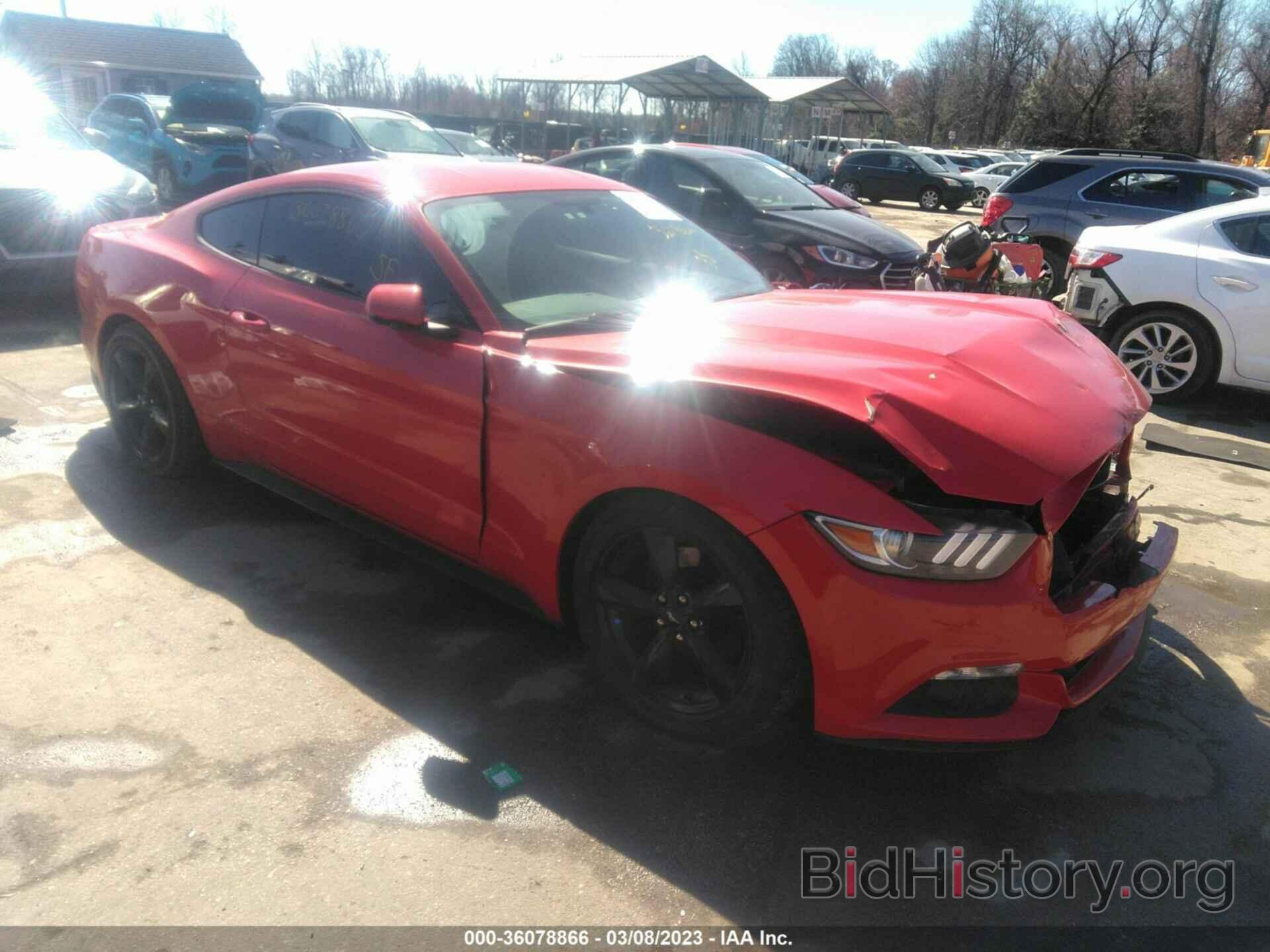 Photo 1FA6P8TH6F5417744 - FORD MUSTANG 2015