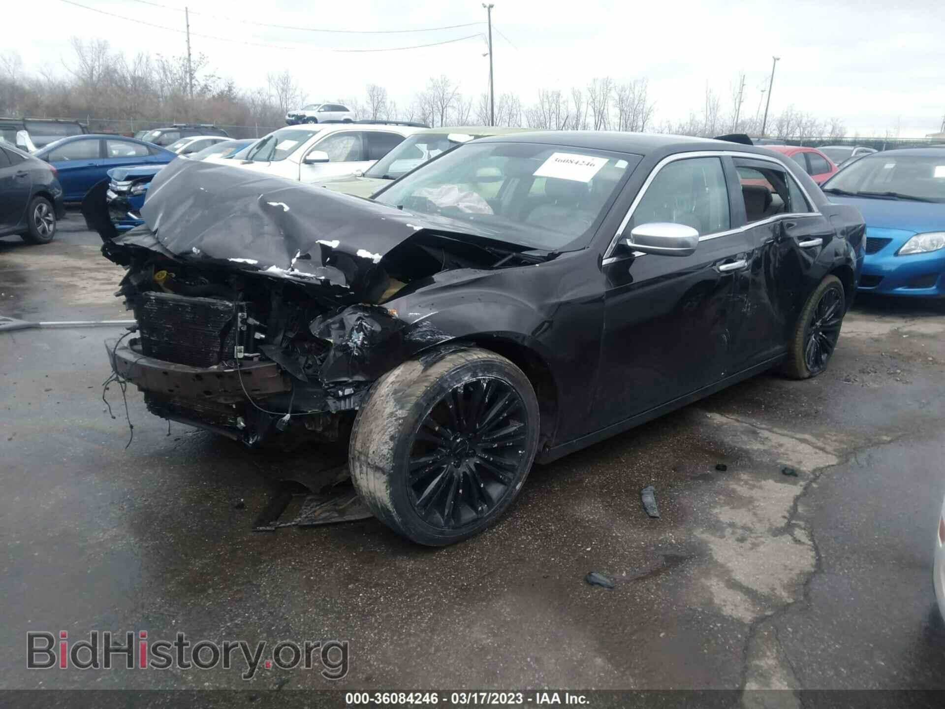 2012 CHRYSLER 300 - VIN: 2C3CCACG0CH233738 - Photo 2