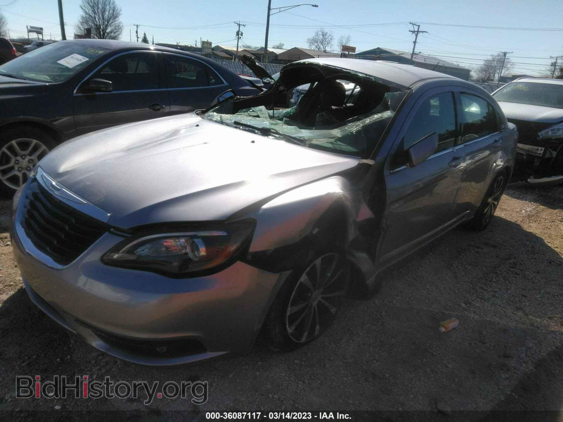 2013 CHRYSLER 200 - VIN: 1C3CCBBBXDN633357 - Photo 2
