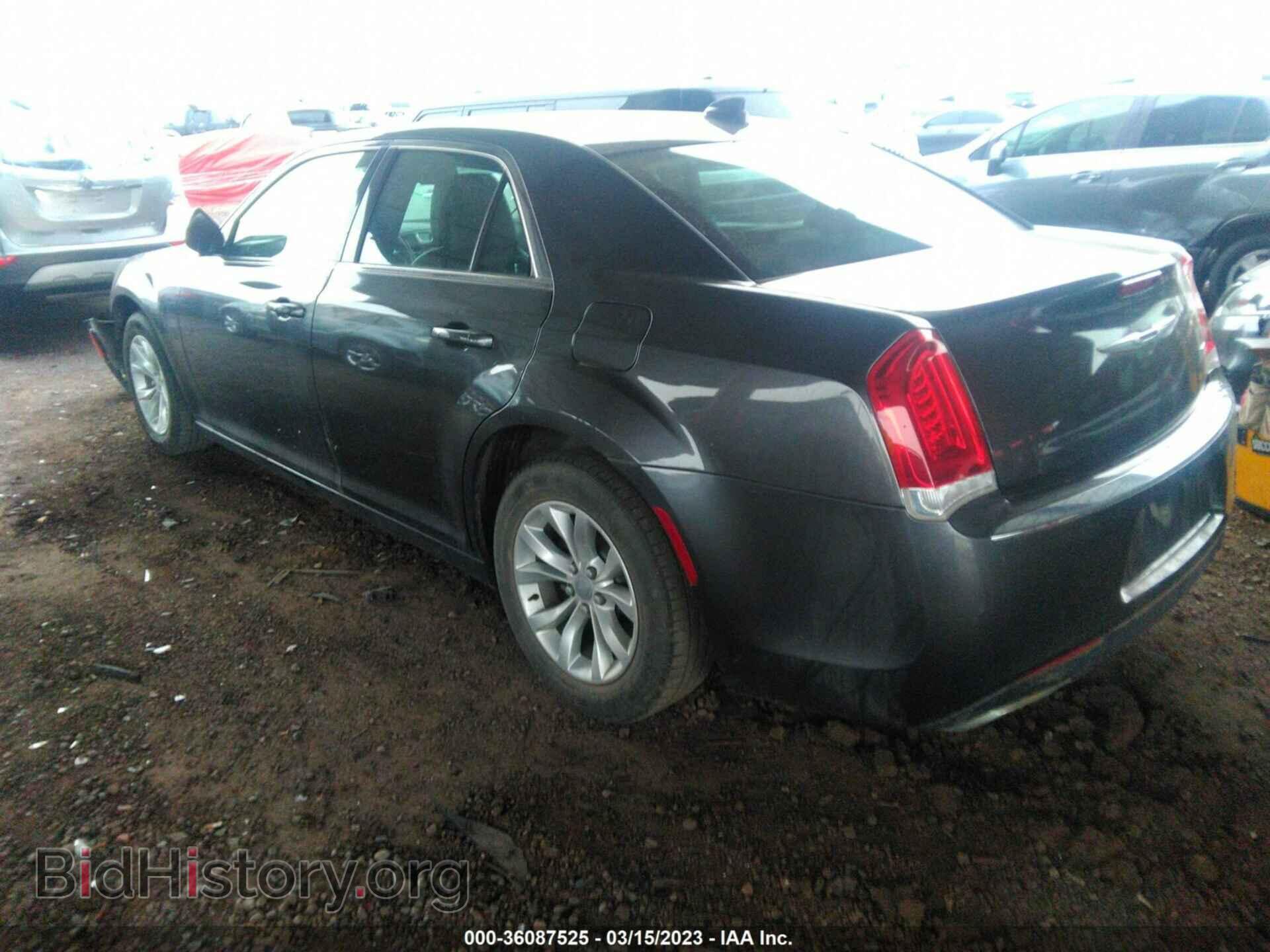 2015 CHRYSLER 300 - VIN: 2C3CCAAG6FH807377 - Фото 3