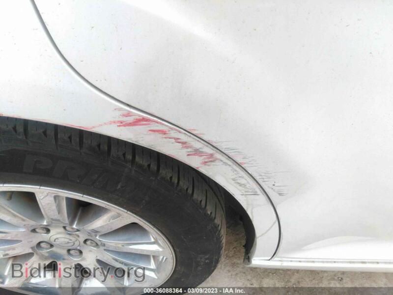 2012 Chrysler 300 (VIN 2C3CCAET6CH245466) — photo 6 of 11
