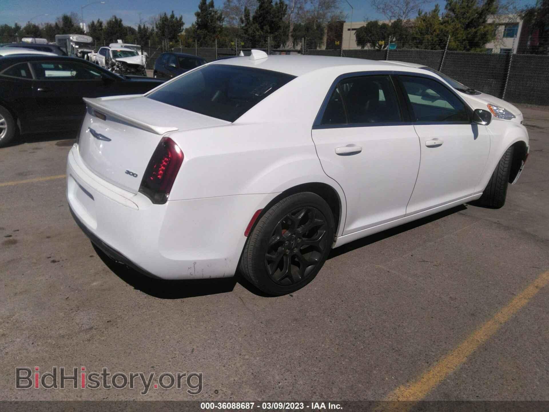 2015 CHRYSLER 300 - VIN: 2C3CCAAG8FH931232 - Фото 4