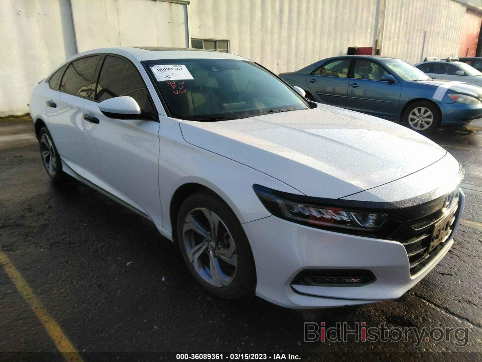 Photo 1HGCV1F4XJA026861 - HONDA ACCORD SEDAN 2018