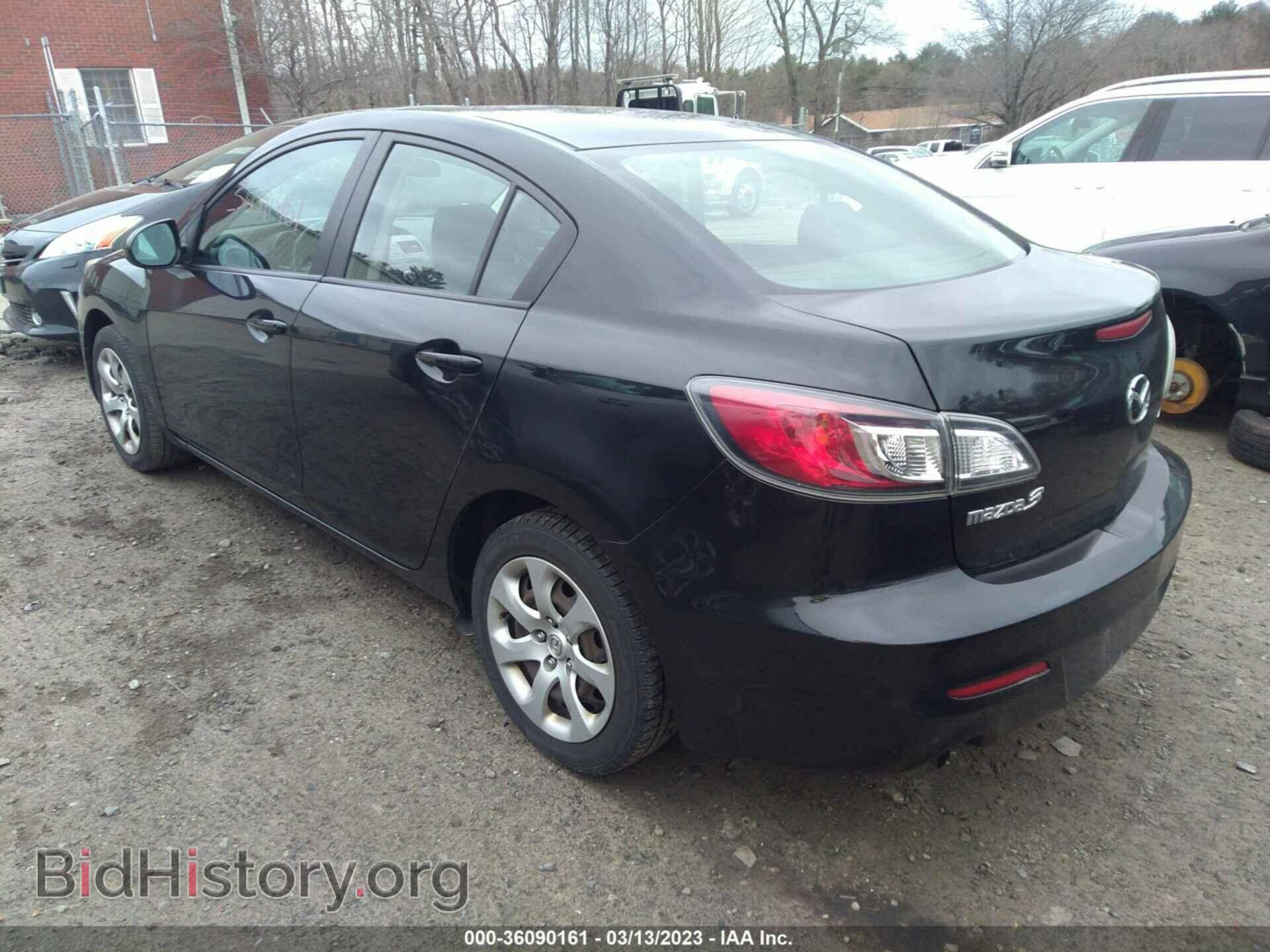 2013 MAZDA MAZDA3 - VIN: JM1BL1UP1D1747183 - Фото 3