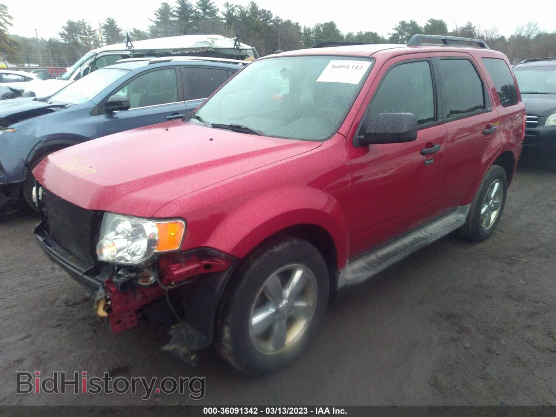 2011 FORD ESCAPE - VIN: 1FMCU9DG2BKA24834 - Фото 2